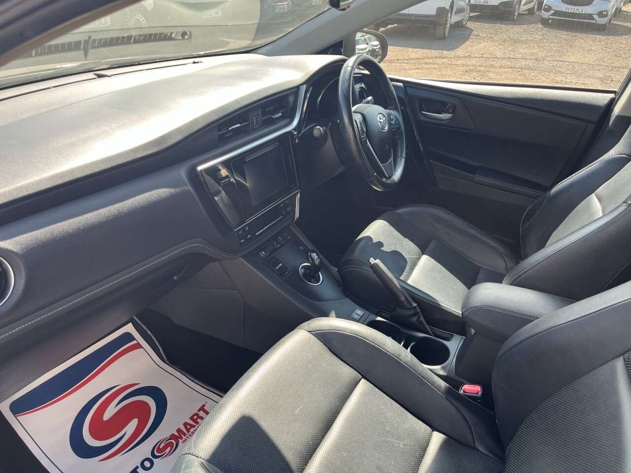 2018 TOYOTA AURIS 2018 TOYOTA AURIS