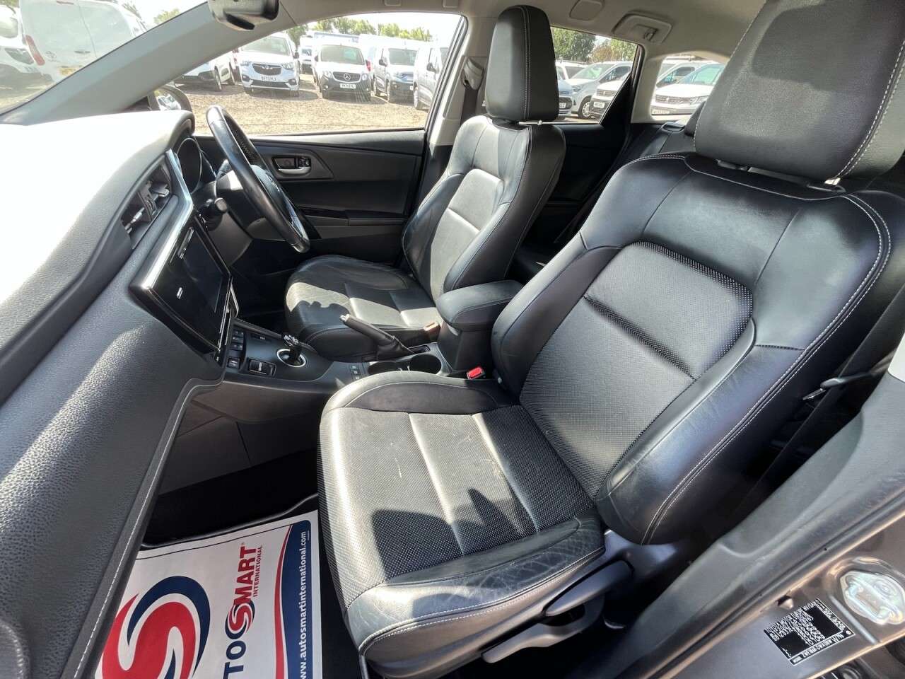 2018 TOYOTA AURIS 2018 TOYOTA AURIS