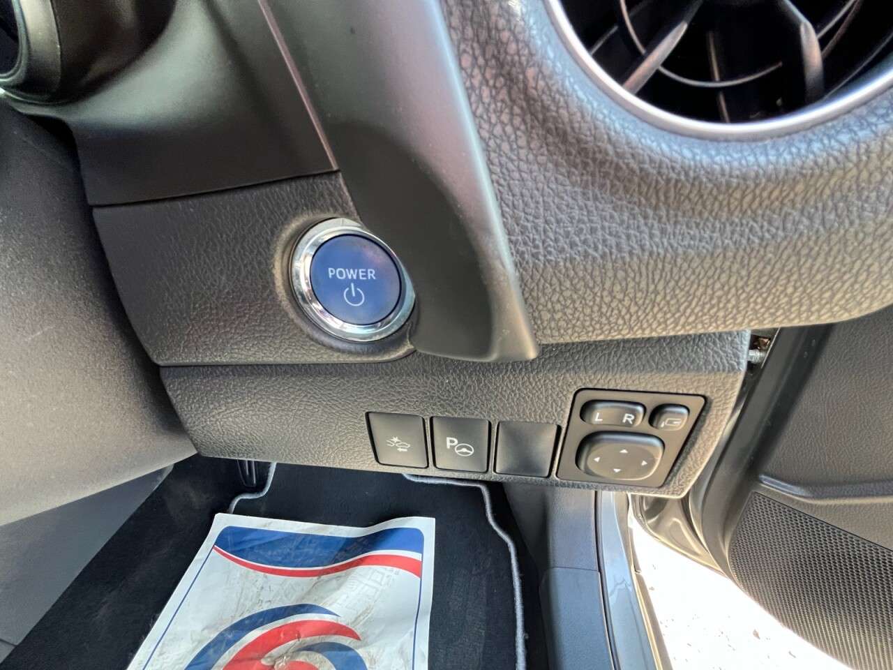 2018 TOYOTA AURIS 2018 TOYOTA AURIS