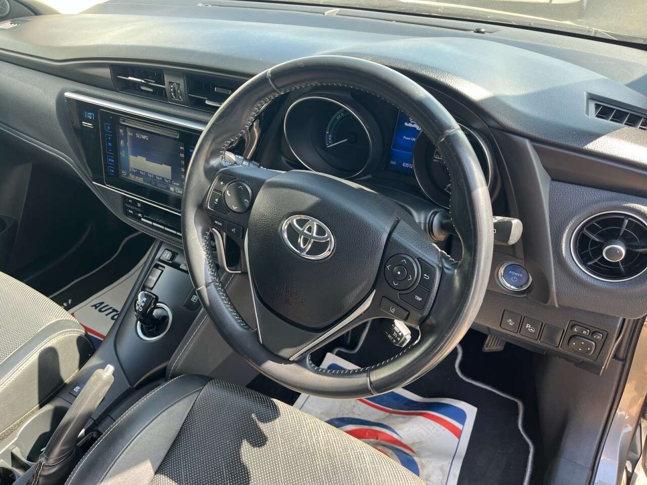 2018 TOYOTA AURIS 2018 TOYOTA AURIS