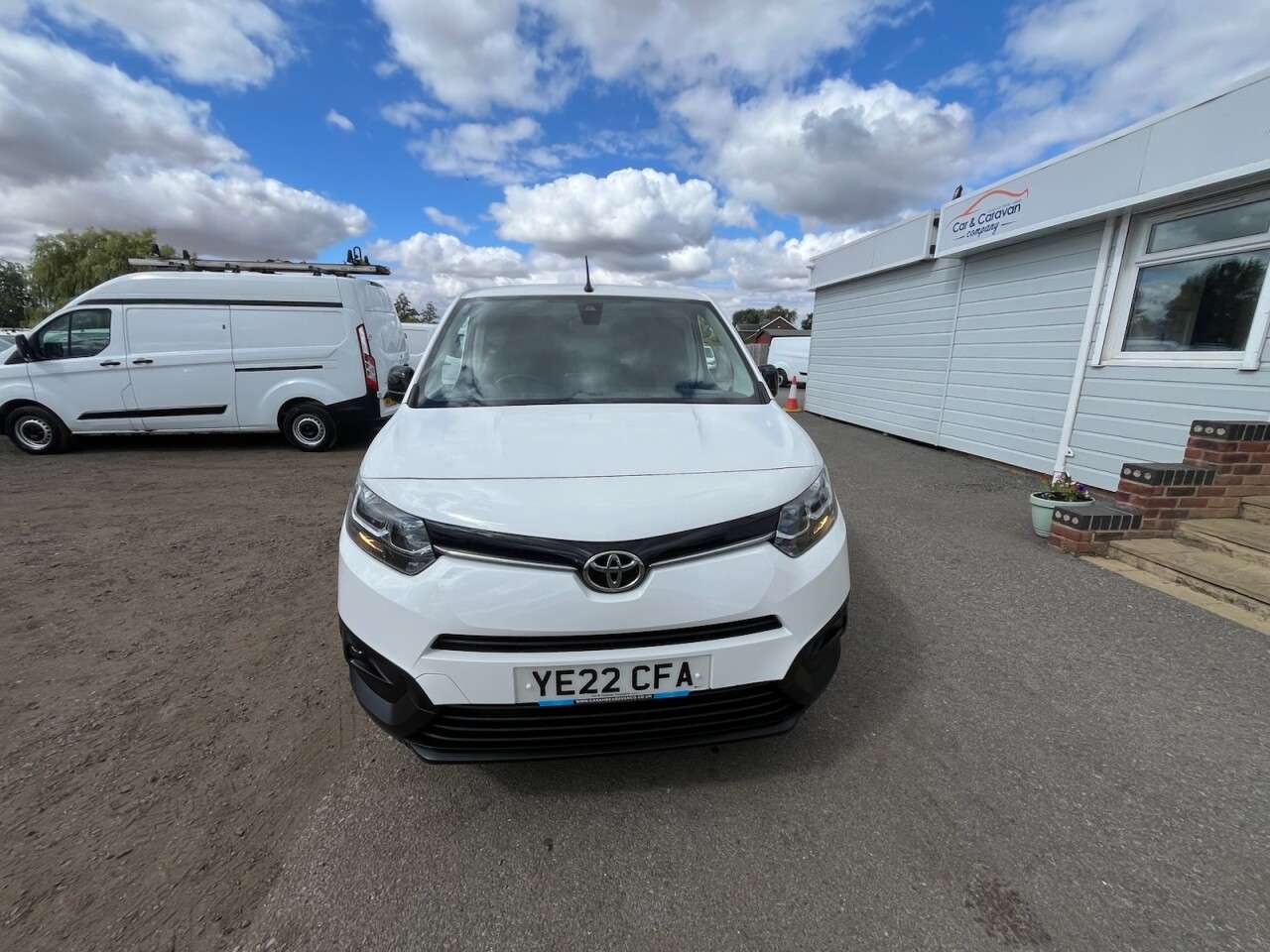 A 2022 TOYOTA PROACE CITY 1.5 BlueHDi Icon Long Panel Van 5dr Diesel Manual LWB Euro 6 (s/s) (100 bhp A 2022 TOYOTA PROACE CITY 1.5 BlueHDi Icon Long Panel Van 5dr Diesel Manual LWB Euro 6 (s/s) (100 bhp