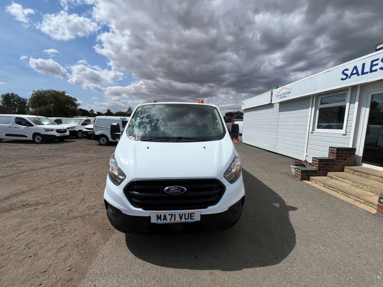 A 2021 FORD TRANSIT CUSTOM 2.0 300 EcoBlue Leader Panel Van 5dr Diesel Manual L1 H1 Euro 6 (s/s) (130 A 2021 FORD TRANSIT CUSTOM 2.0 300 EcoBlue Leader Panel Van 5dr Diesel Manual L1 H1 Euro 6 (s/s) (130
