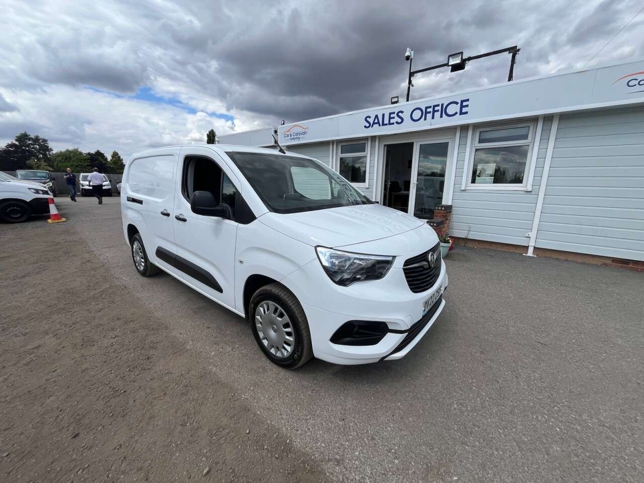 A 2022 VAUXHALL COMBO 1.5 Turbo D 2300 Sportive Panel Van 6dr Diesel Manual L2 H1 Euro 6 (100 ps) A 2022 VAUXHALL COMBO 1.5 Turbo D 2300 Sportive Panel Van 6dr Diesel Manual L2 H1 Euro 6 (100 ps)