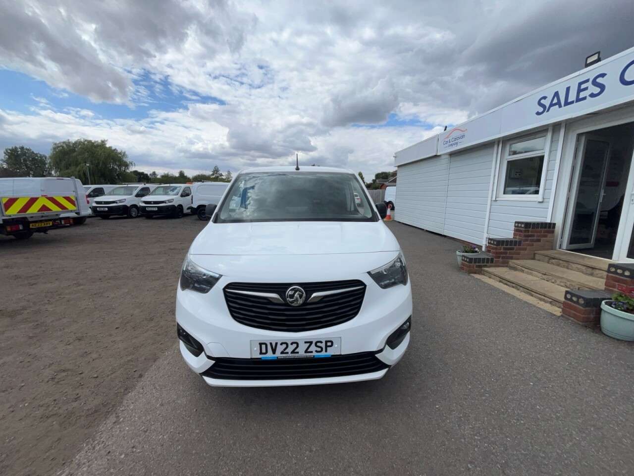 A 2022 VAUXHALL COMBO 1.5 Turbo D 2300 Sportive Panel Van 6dr Diesel Manual L2 H1 Euro 6 (100 ps) A 2022 VAUXHALL COMBO 1.5 Turbo D 2300 Sportive Panel Van 6dr Diesel Manual L2 H1 Euro 6 (100 ps)