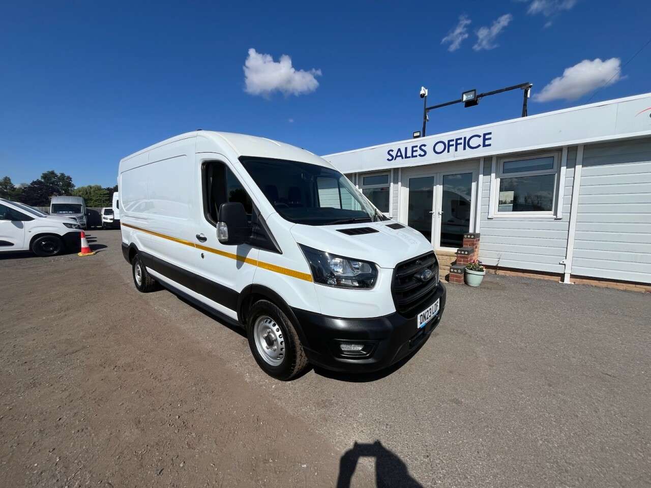 A 2023 FORD TRANSIT 2.0 350 EcoBlue Leader Panel Van 5dr Diesel Manual FWD L3 H2 Euro 6 (s/s) ( A 2023 FORD TRANSIT 2.0 350 EcoBlue Leader Panel Van 5dr Diesel Manual FWD L3 H2 Euro 6 (s/s) (