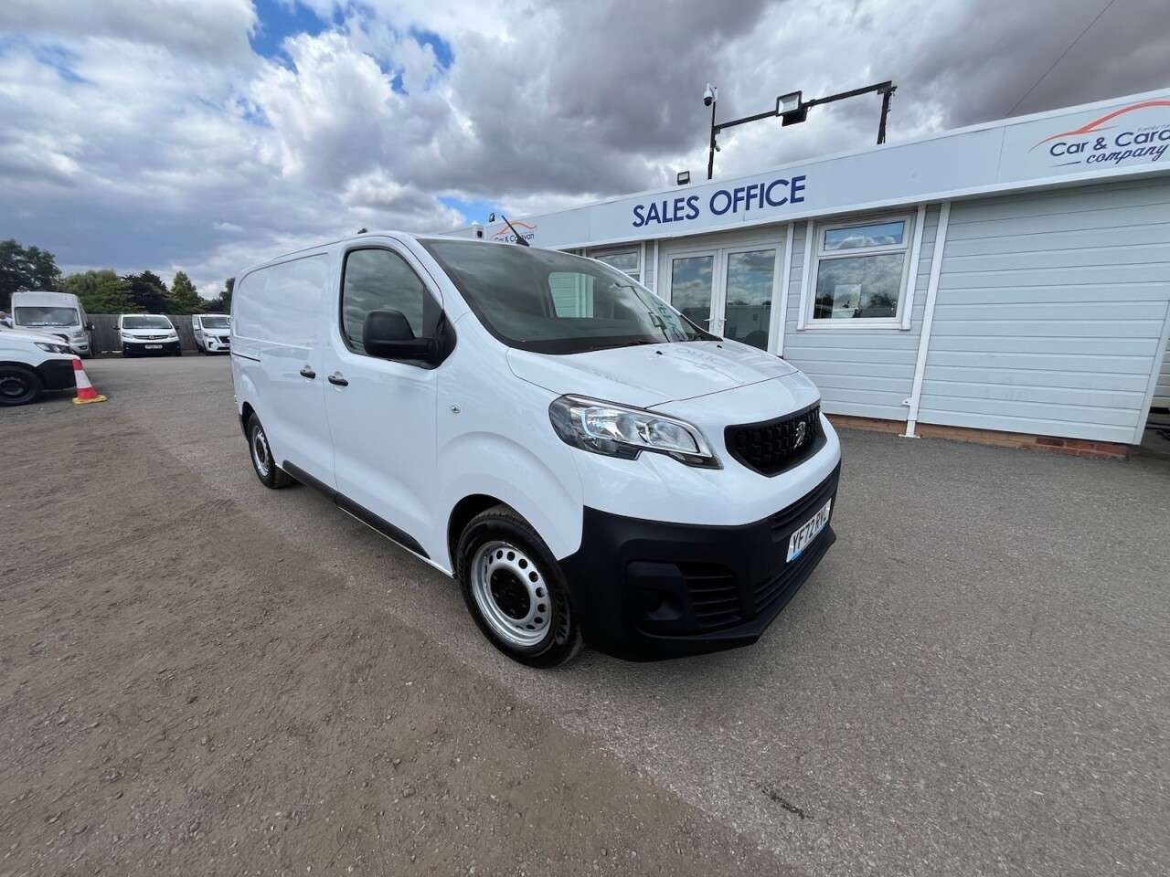 A 2022 PEUGEOT EXPERT 1.5 BlueHDi 1000 S Premium Standard Panel Van 6dr Diesel Manual MWB Euro 6 A 2022 PEUGEOT EXPERT 1.5 BlueHDi 1000 S Premium Standard Panel Van 6dr Diesel Manual MWB Euro 6