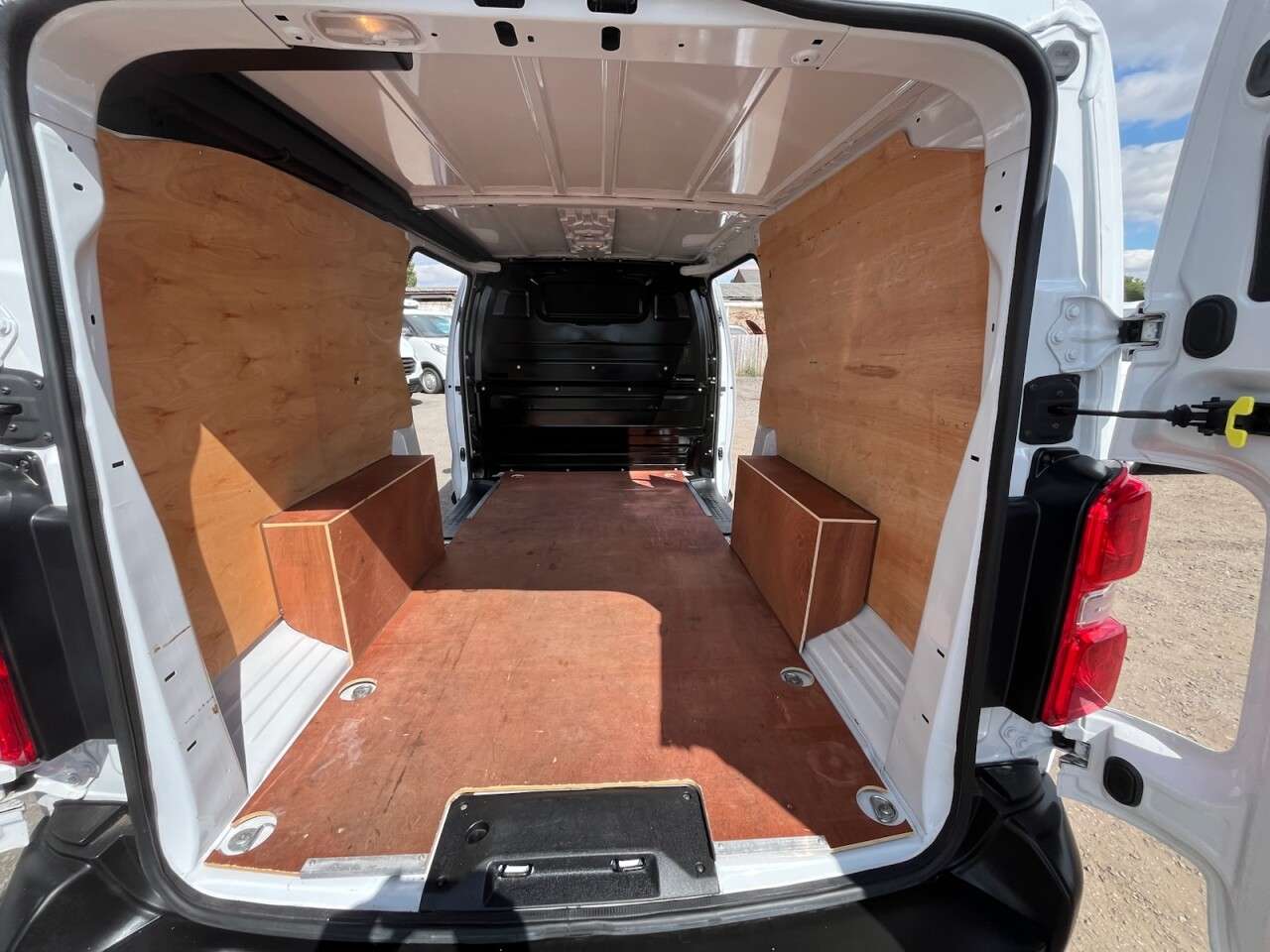 2023 VAUXHALL VIVARO 2023 VAUXHALL VIVARO