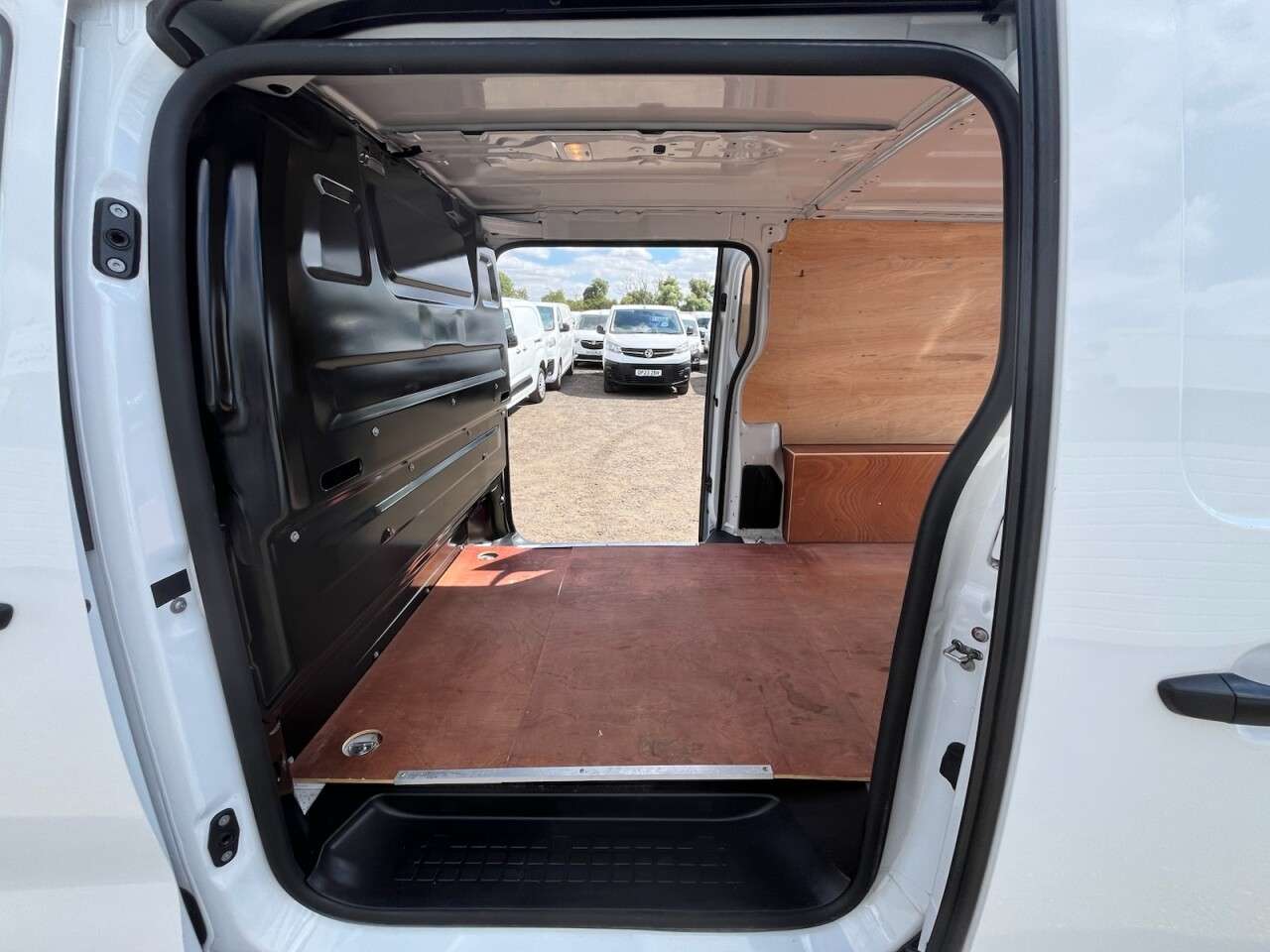 2023 VAUXHALL VIVARO 2023 VAUXHALL VIVARO
