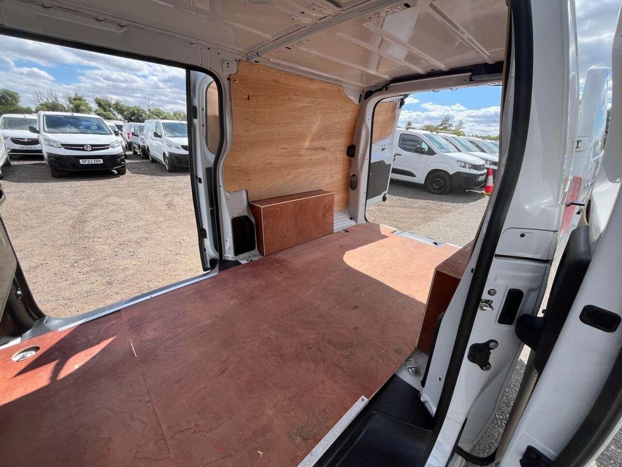 2023 VAUXHALL VIVARO 2023 VAUXHALL VIVARO