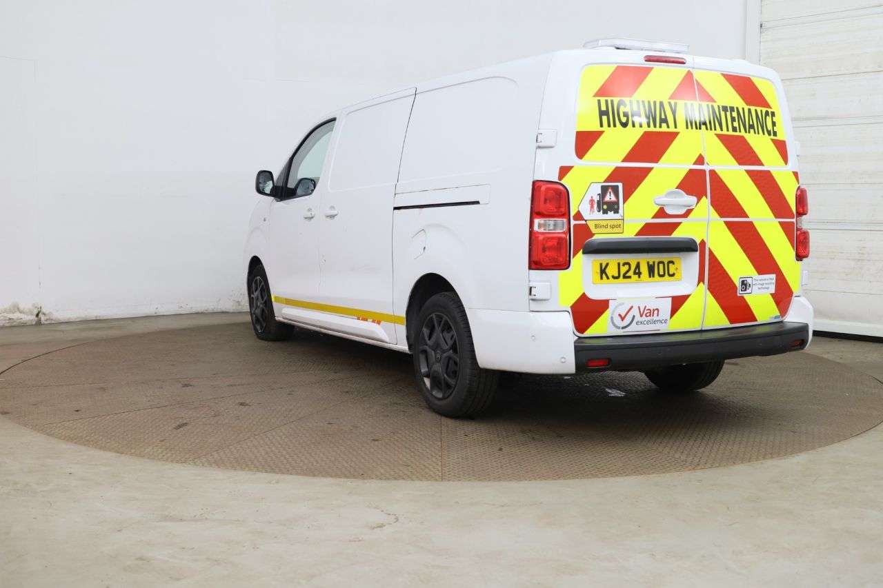 A 2024 CITROEN DISPATCH 1.5 BlueHDi Driver XL Panel Van 6dr Diesel Manual LWB Euro 6 (s/s) (120 ps) A 2024 CITROEN DISPATCH 1.5 BlueHDi Driver XL Panel Van 6dr Diesel Manual LWB Euro 6 (s/s) (120 ps)