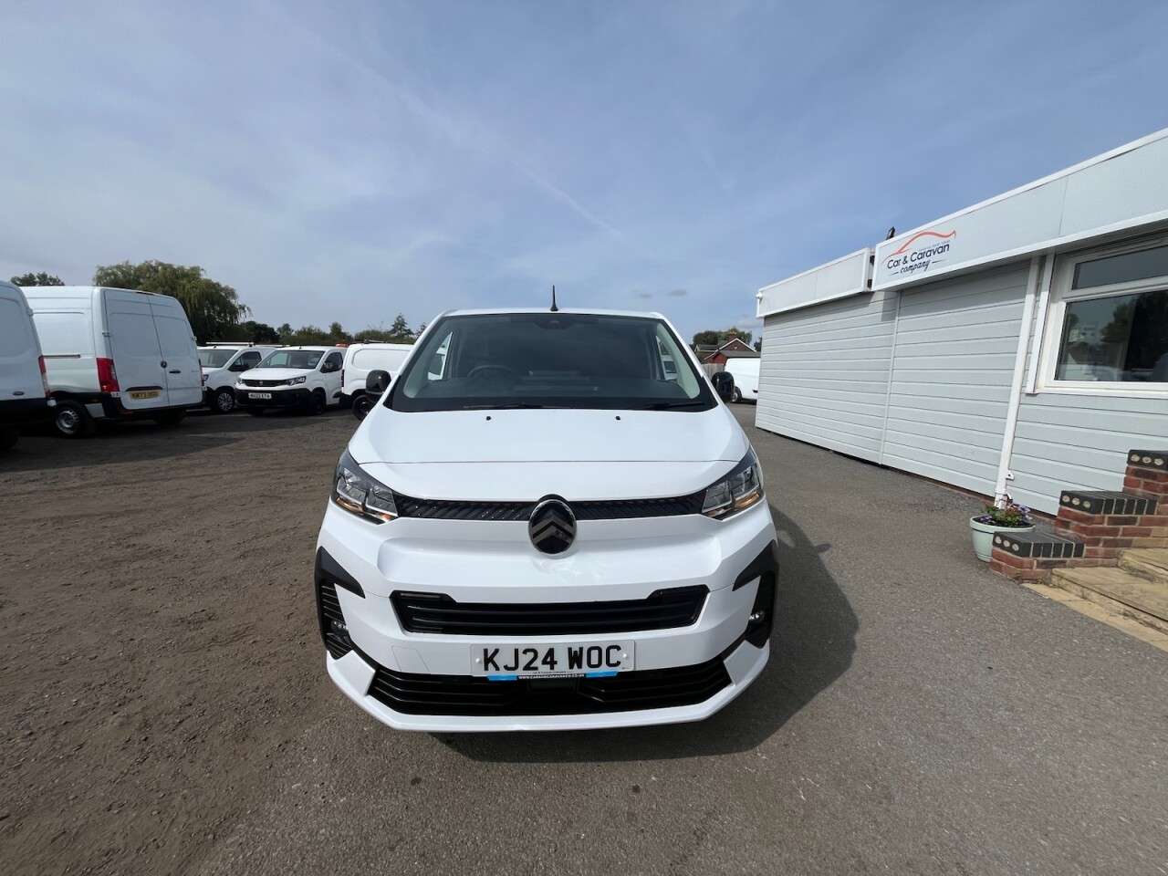 A 2024 CITROEN DISPATCH 1.5 BlueHDi Driver XL Panel Van 6dr Diesel Manual LWB Euro 6 (s/s) (120 ps) A 2024 CITROEN DISPATCH 1.5 BlueHDi Driver XL Panel Van 6dr Diesel Manual LWB Euro 6 (s/s) (120 ps)