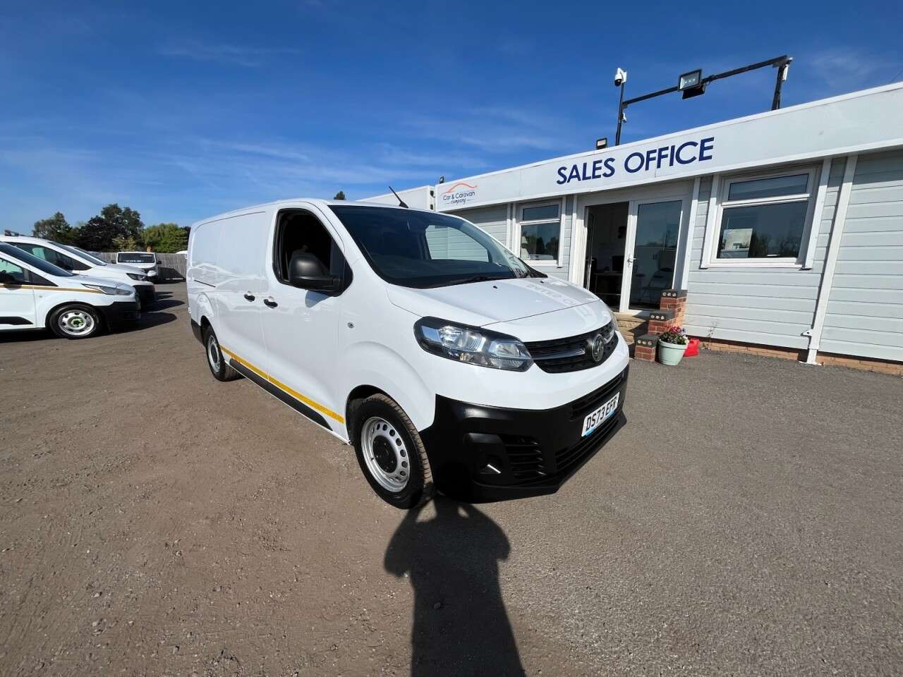 A 2023 VAUXHALL VIVARO 1.5 Turbo D 2900 Prime Panel Van 6dr Diesel Manual L2 H1 Euro 6 (s/s) (100 A 2023 VAUXHALL VIVARO 1.5 Turbo D 2900 Prime Panel Van 6dr Diesel Manual L2 H1 Euro 6 (s/s) (100