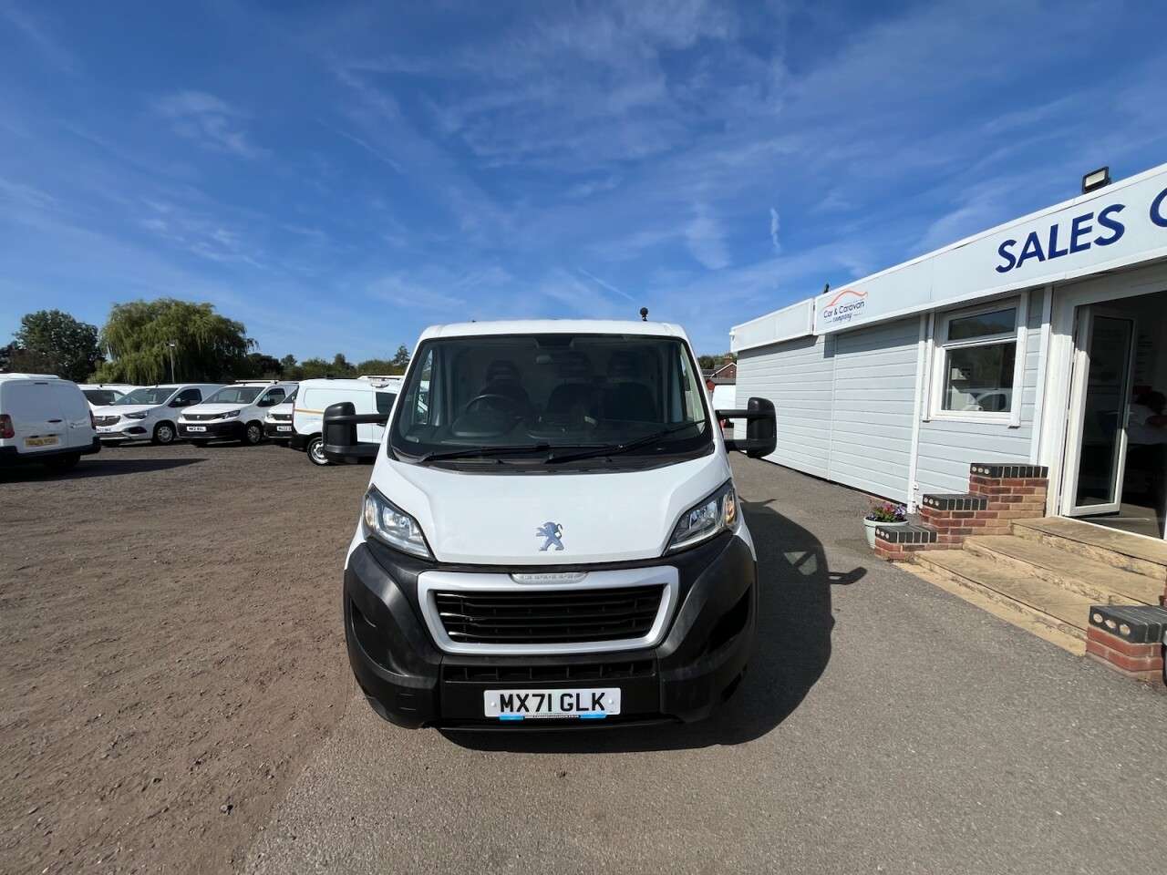 A 2022 PEUGEOT BOXER 2.2 BlueHDi 335 Built for Business Dropside Double Cab 4dr Diesel Manual L3 A 2022 PEUGEOT BOXER 2.2 BlueHDi 335 Built for Business Dropside Double Cab 4dr Diesel Manual L3