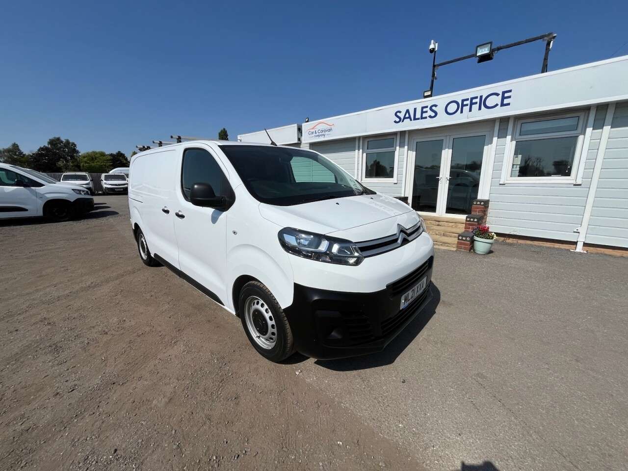 A 2021 CITROEN DISPATCH 1.5 BlueHDi 1000 Enterprise M Panel Van 6dr Diesel Manual FWD 2 Euro 6 (s/s A 2021 CITROEN DISPATCH 1.5 BlueHDi 1000 Enterprise M Panel Van 6dr Diesel Manual FWD 2 Euro 6 (s/s