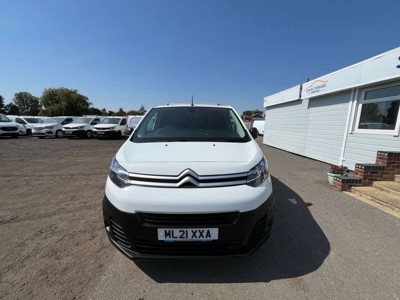 A 2021 CITROEN DISPATCH 1.5 BlueHDi 1000 Enterprise M Panel Van 6dr Diesel Manual FWD 2 Euro 6 (s/s A 2021 CITROEN DISPATCH 1.5 BlueHDi 1000 Enterprise M Panel Van 6dr Diesel Manual FWD 2 Euro 6 (s/s