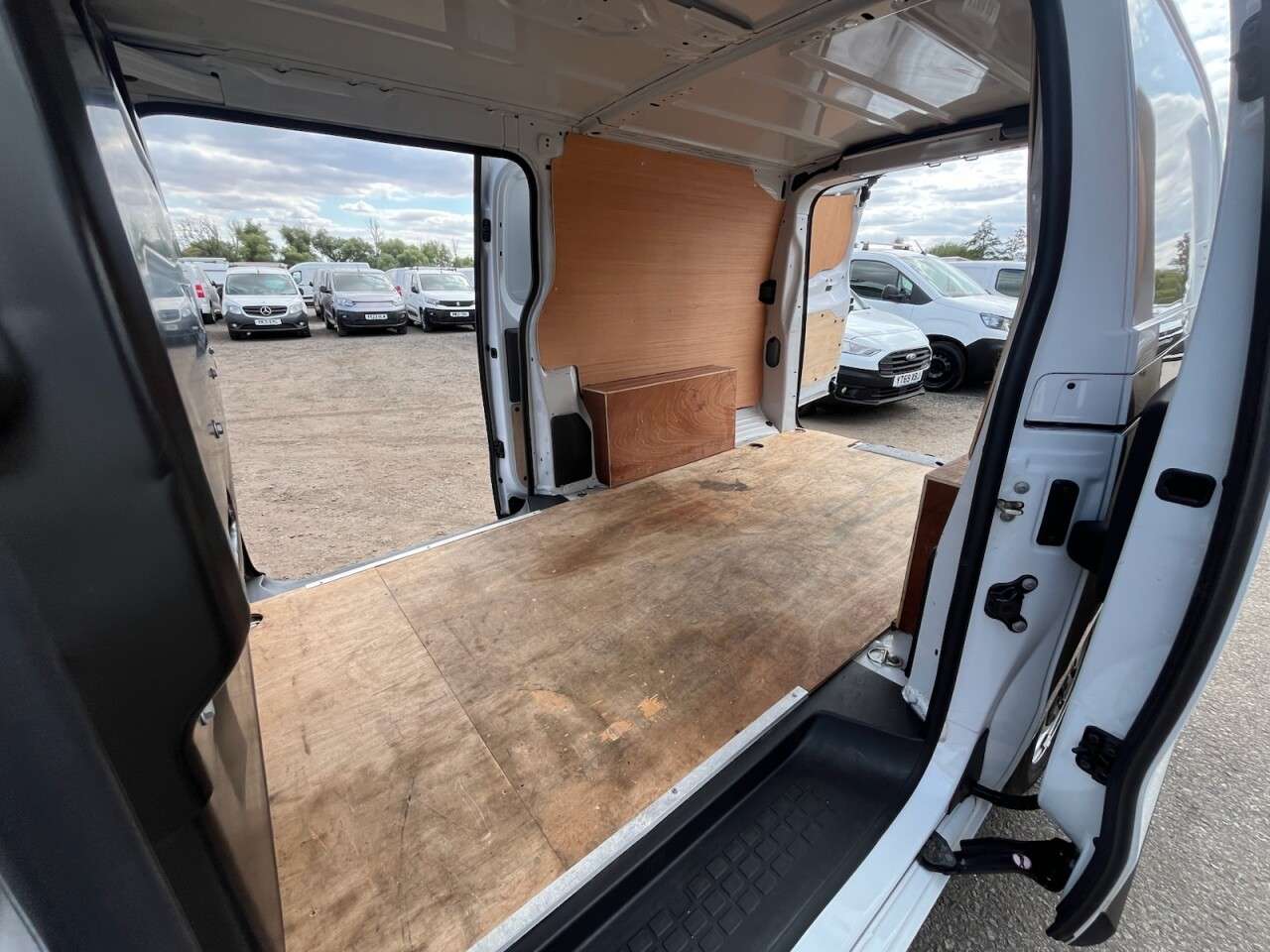 2023 VAUXHALL VIVARO 2023 VAUXHALL VIVARO