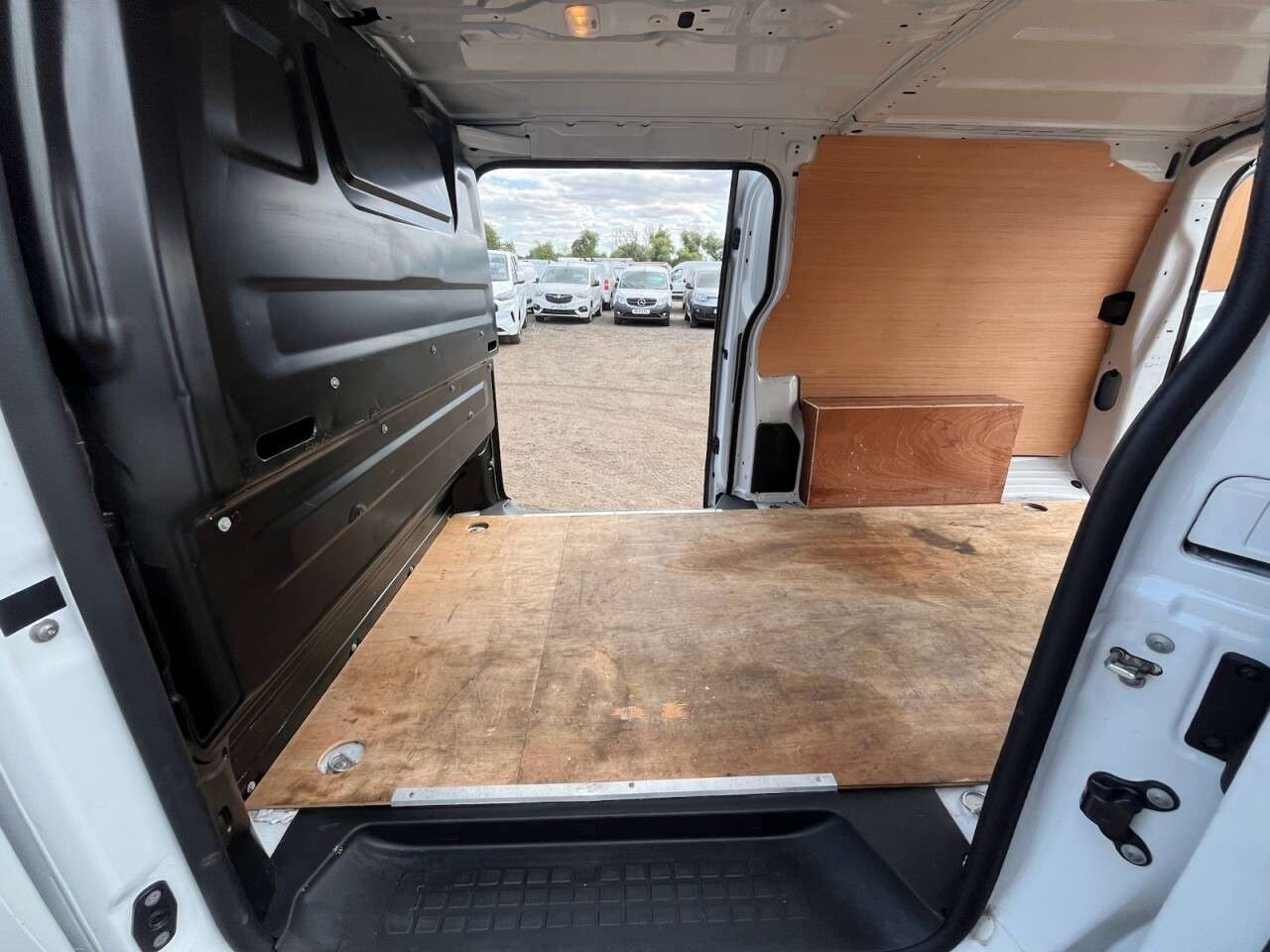 2023 VAUXHALL VIVARO 2023 VAUXHALL VIVARO