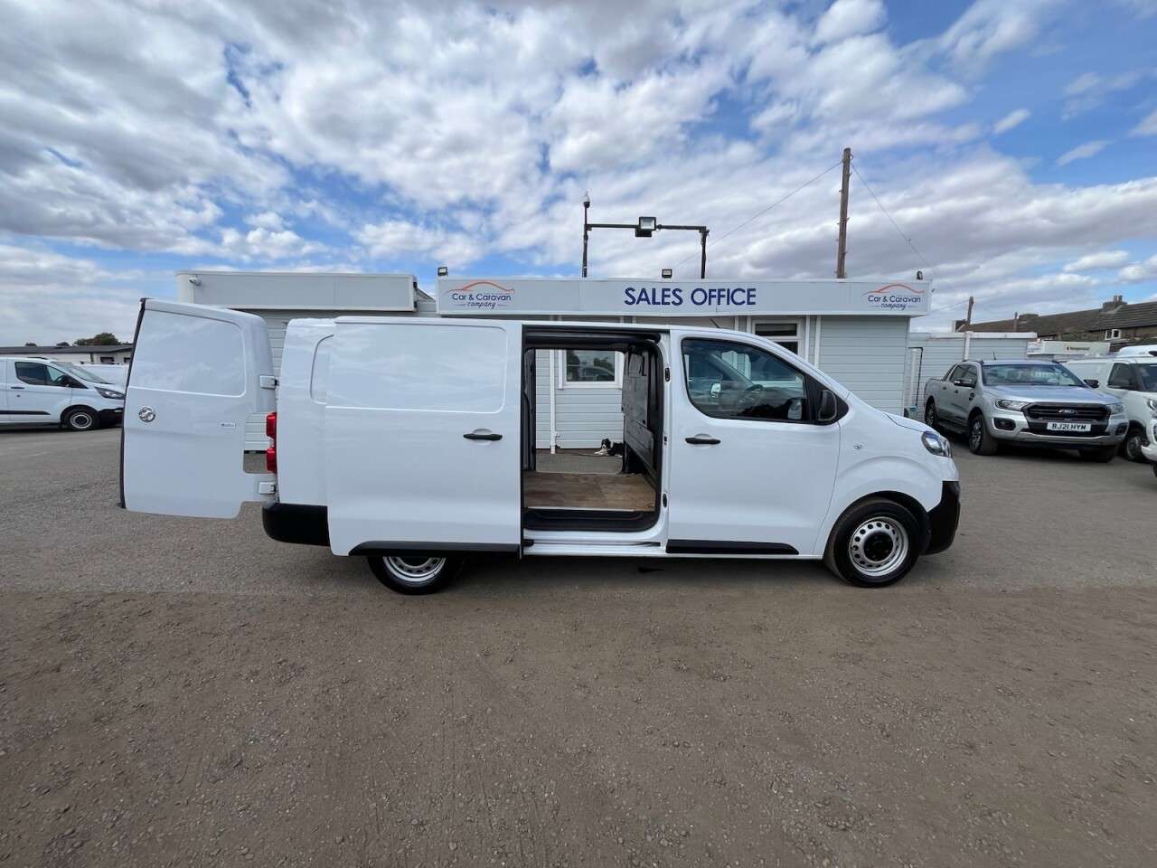 2023 VAUXHALL VIVARO 2023 VAUXHALL VIVARO