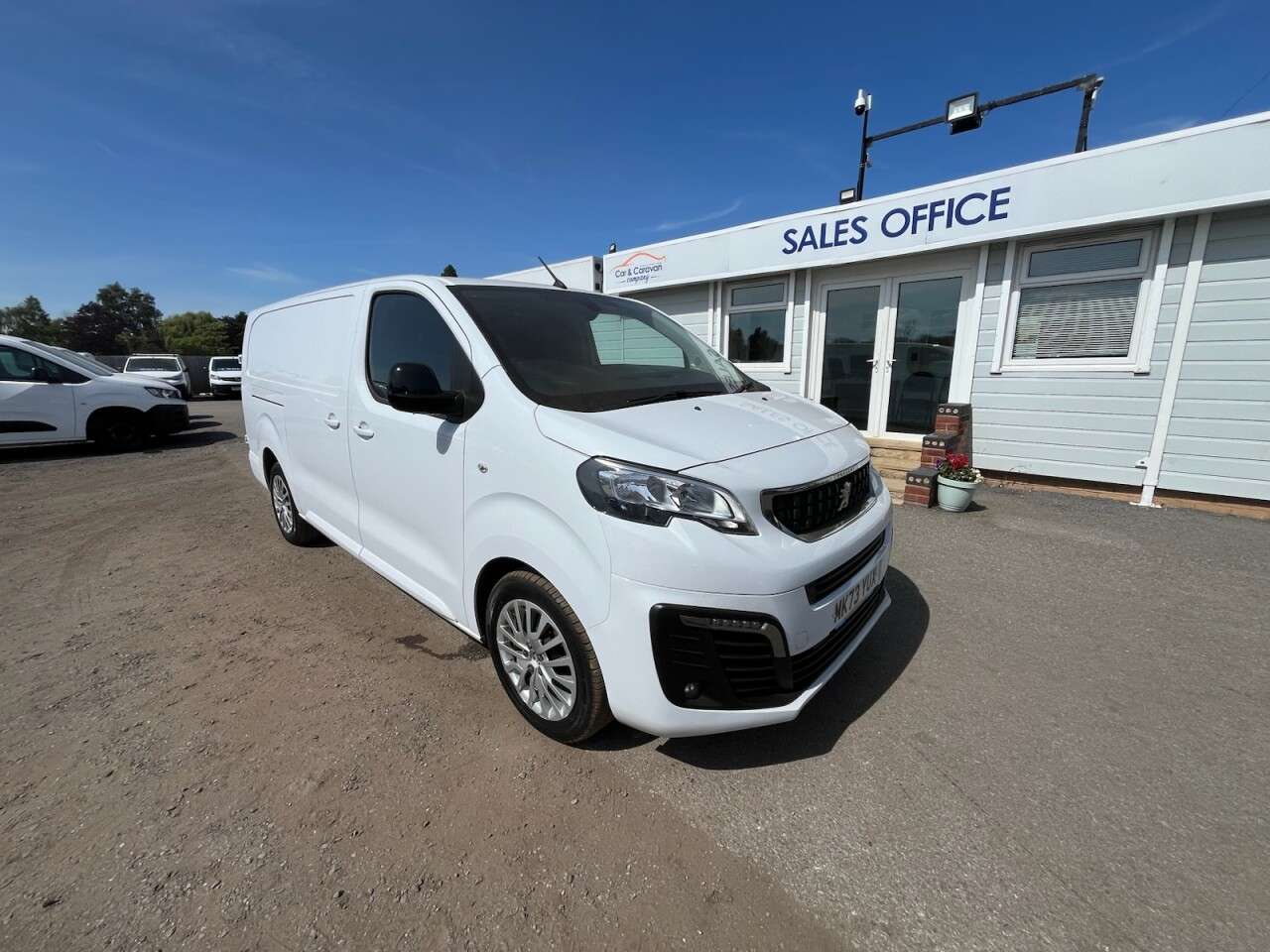 A 2023 PEUGEOT EXPERT 1.5 BlueHDi 1000 Asphalt Premium + Long Panel Van 6dr Diesel Manual LWB Eur A 2023 PEUGEOT EXPERT 1.5 BlueHDi 1000 Asphalt Premium + Long Panel Van 6dr Diesel Manual LWB Eur