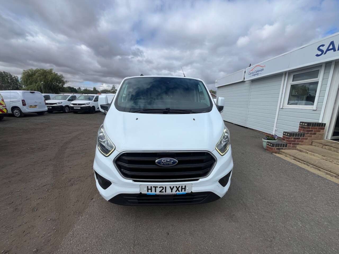 A 2021 FORD TRANSIT CUSTOM 2.0 300 EcoBlue Limited Panel Van 5dr Diesel Manual L1 H1 Euro 6 (s/s) (130 A 2021 FORD TRANSIT CUSTOM 2.0 300 EcoBlue Limited Panel Van 5dr Diesel Manual L1 H1 Euro 6 (s/s) (130