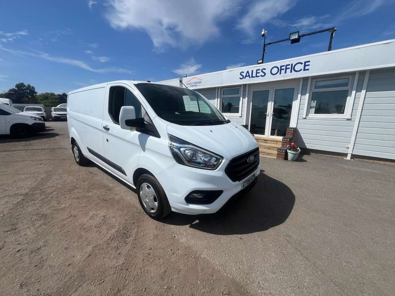 A 2019 FORD TRANSIT CUSTOM 2.0 300 EcoBlue Trend Panel Van 5dr Diesel Manual L2 H1 Euro 6 (s/s) (105 p A 2019 FORD TRANSIT CUSTOM 2.0 300 EcoBlue Trend Panel Van 5dr Diesel Manual L2 H1 Euro 6 (s/s) (105 p