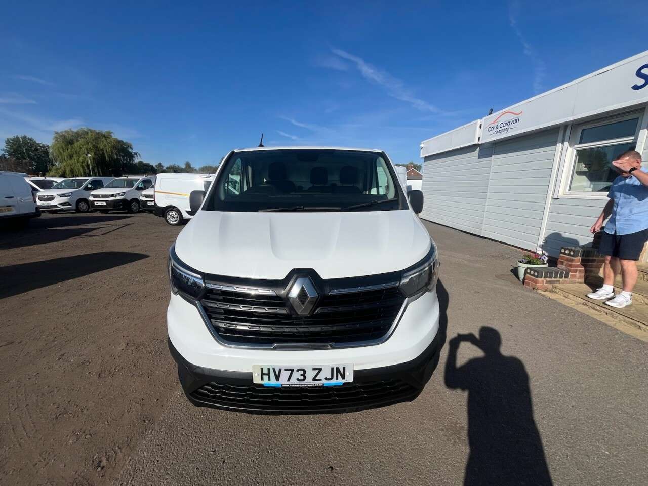 A 2023 RENAULT TRAFIC 2.0 dCi Blue SL28 Business Panel Van 5dr Diesel Manual L1 H1 Euro 6 (s/s) ( A 2023 RENAULT TRAFIC 2.0 dCi Blue SL28 Business Panel Van 5dr Diesel Manual L1 H1 Euro 6 (s/s) (