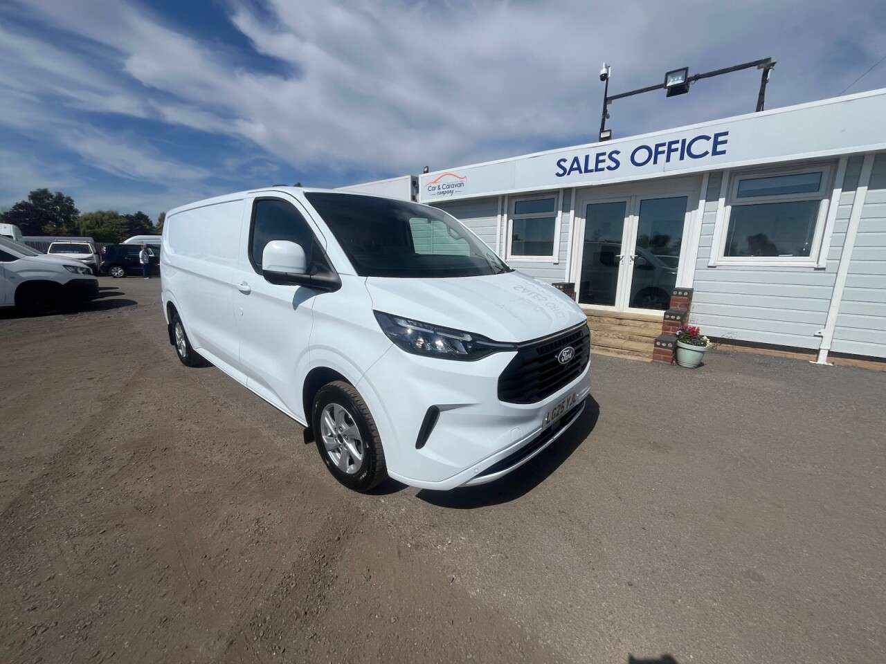 A 2025 FORD TRANSIT CUSTOM 2.0 320 EcoBlue Limited Panel Van 5dr Diesel Manual L2 H1 Euro 6 (s/s) (136 A 2025 FORD TRANSIT CUSTOM 2.0 320 EcoBlue Limited Panel Van 5dr Diesel Manual L2 H1 Euro 6 (s/s) (136