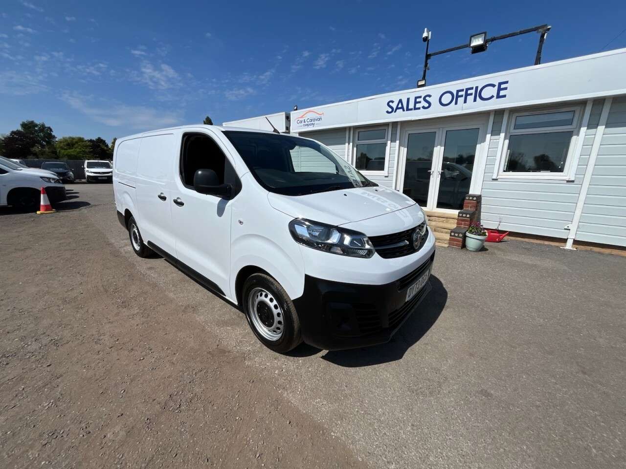 A 2023 VAUXHALL VIVARO 1.5 Turbo D 2900 Prime Panel Van 6dr Diesel Manual L2 H1 Euro 6 (s/s) (100 A 2023 VAUXHALL VIVARO 1.5 Turbo D 2900 Prime Panel Van 6dr Diesel Manual L2 H1 Euro 6 (s/s) (100