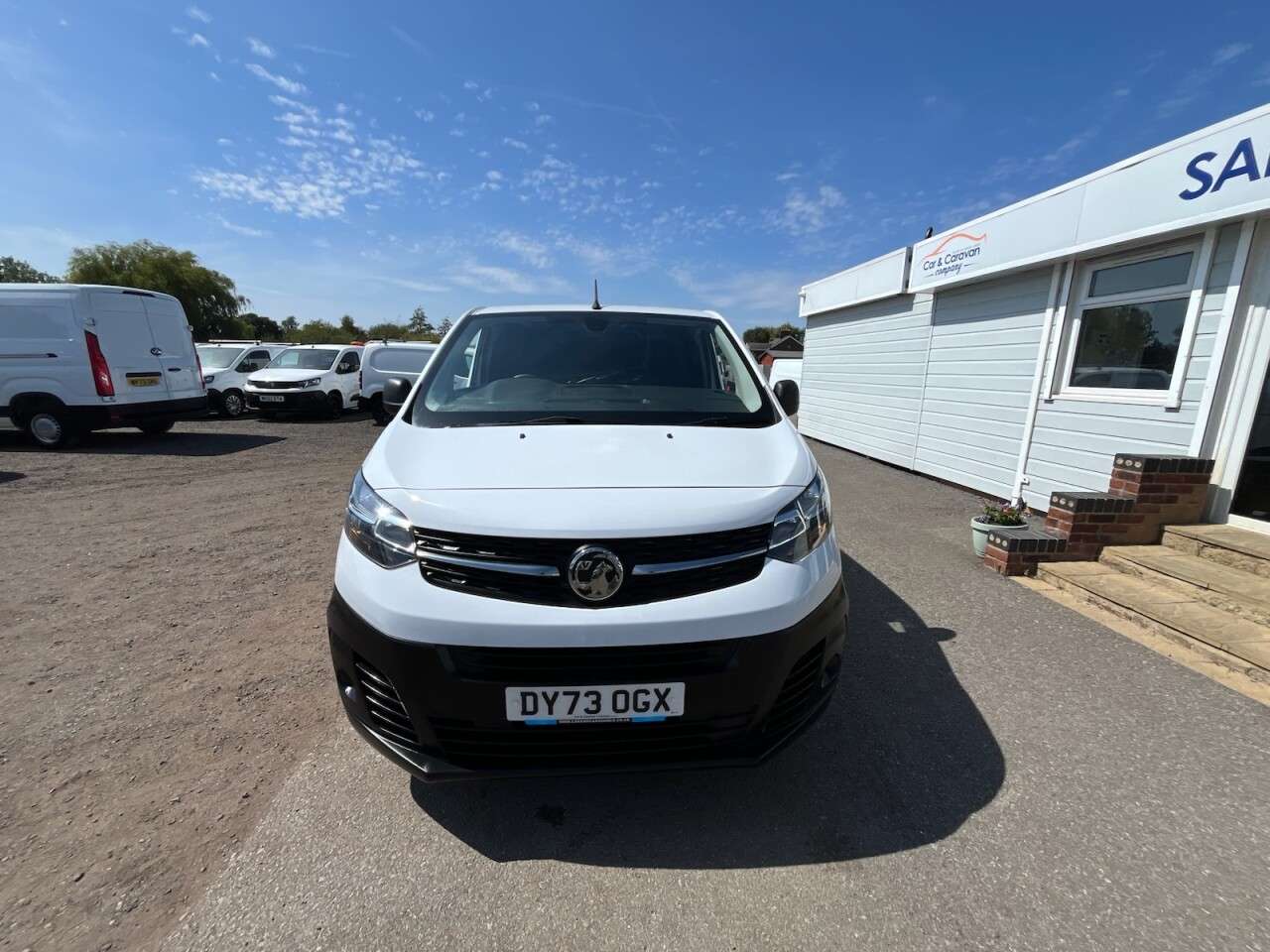 A 2023 VAUXHALL VIVARO 1.5 Turbo D 2900 Prime Panel Van 6dr Diesel Manual L2 H1 Euro 6 (s/s) (100 A 2023 VAUXHALL VIVARO 1.5 Turbo D 2900 Prime Panel Van 6dr Diesel Manual L2 H1 Euro 6 (s/s) (100