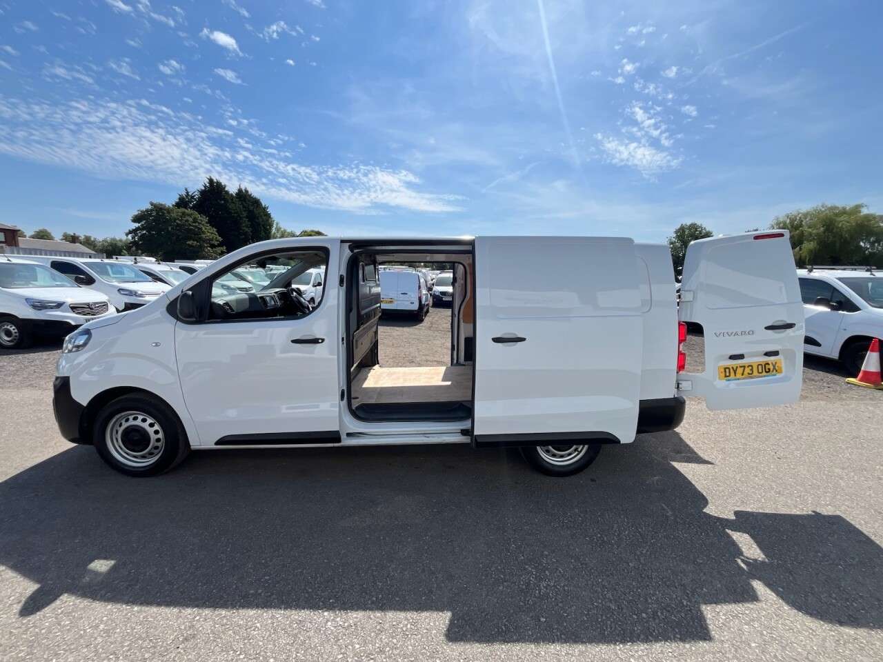 2023 VAUXHALL VIVARO 2023 VAUXHALL VIVARO