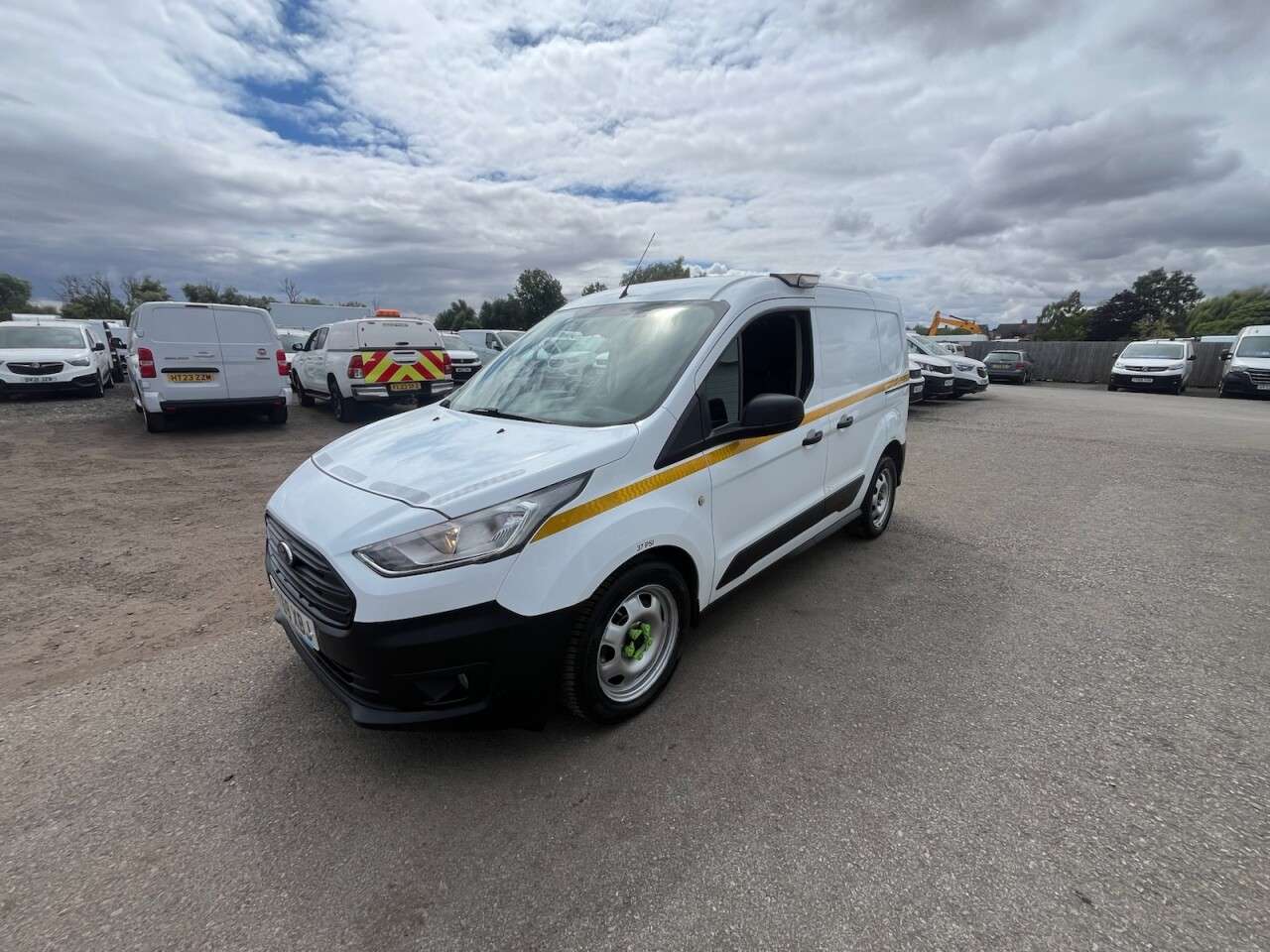 A 2019 FORD TRANSIT CONNECT 1.5 220 EcoBlue Leader Panel Van 5dr Diesel Manual L1 Euro 6 (s/s) (100 ps) A 2019 FORD TRANSIT CONNECT 1.5 220 EcoBlue Leader Panel Van 5dr Diesel Manual L1 Euro 6 (s/s) (100 ps)