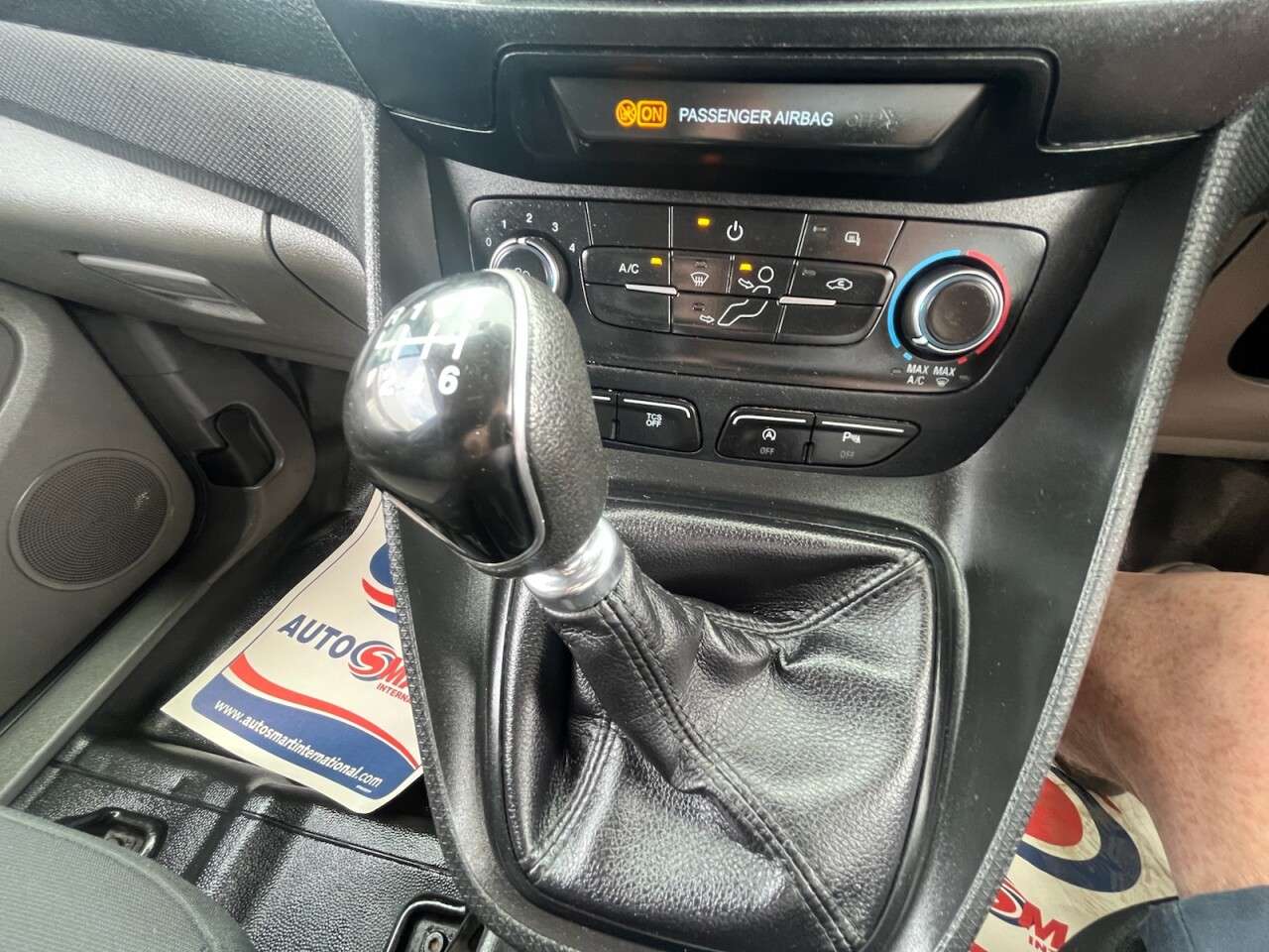 2019 FORD TRANSIT CONNECT 2019 FORD TRANSIT CONNECT