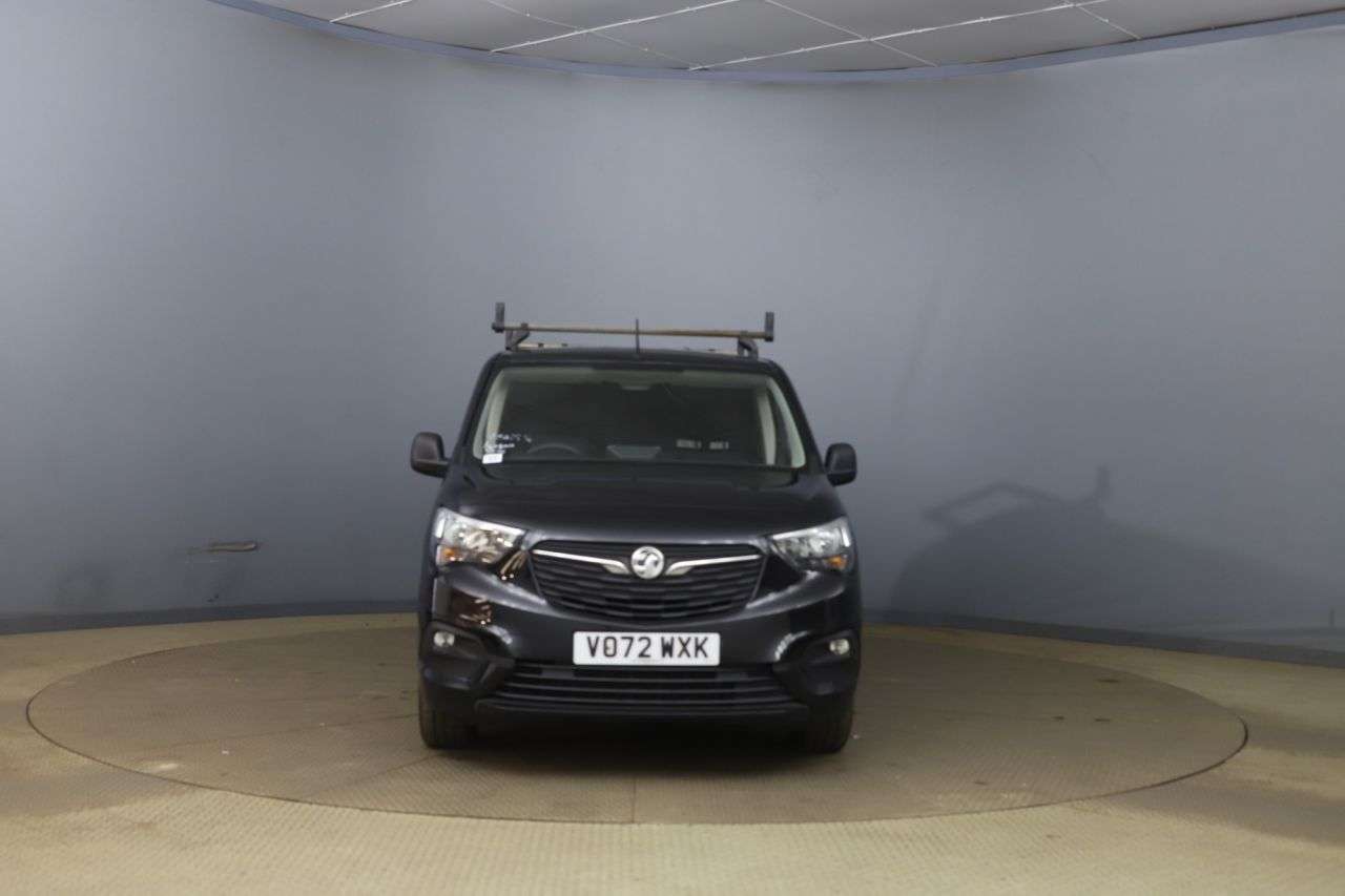 A 2022 VAUXHALL COMBO 1.5 Turbo D 2300 Sportive Panel Van 4dr Diesel Auto L1 H1 Euro 6 (s/s) (130 A 2022 VAUXHALL COMBO 1.5 Turbo D 2300 Sportive Panel Van 4dr Diesel Auto L1 H1 Euro 6 (s/s) (130