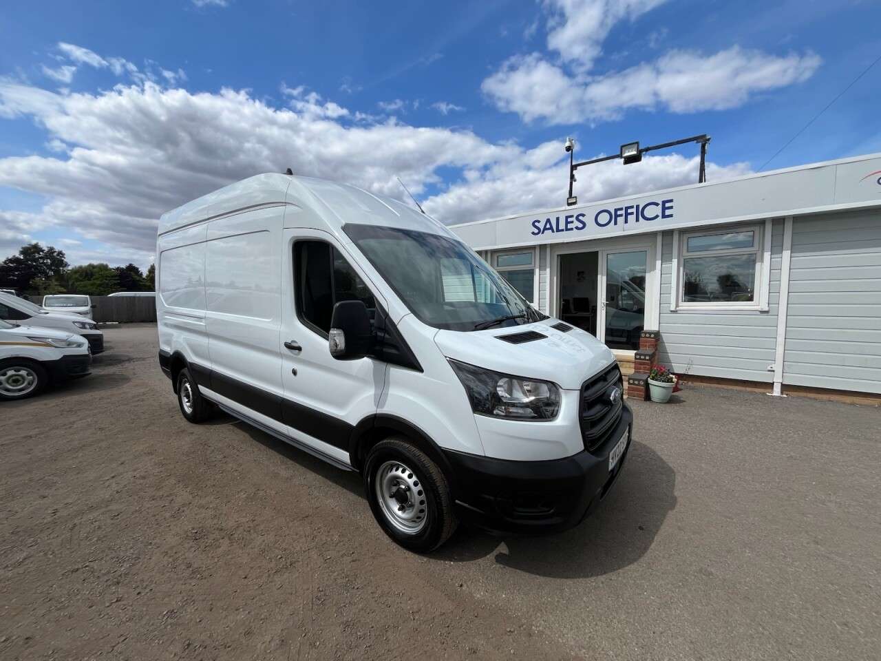 A 2022 FORD TRANSIT 2.0 350 EcoBlue Leader Panel Van 5dr Diesel Manual RWD L3 H3 Euro 6 (s/s) ( A 2022 FORD TRANSIT 2.0 350 EcoBlue Leader Panel Van 5dr Diesel Manual RWD L3 H3 Euro 6 (s/s) (