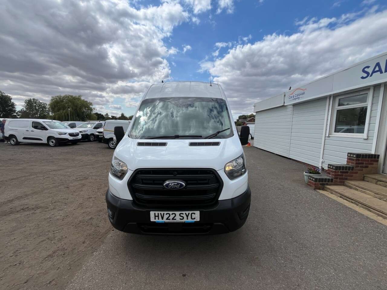 A 2022 FORD TRANSIT 2.0 350 EcoBlue Leader Panel Van 5dr Diesel Manual RWD L3 H3 Euro 6 (s/s) ( A 2022 FORD TRANSIT 2.0 350 EcoBlue Leader Panel Van 5dr Diesel Manual RWD L3 H3 Euro 6 (s/s) (