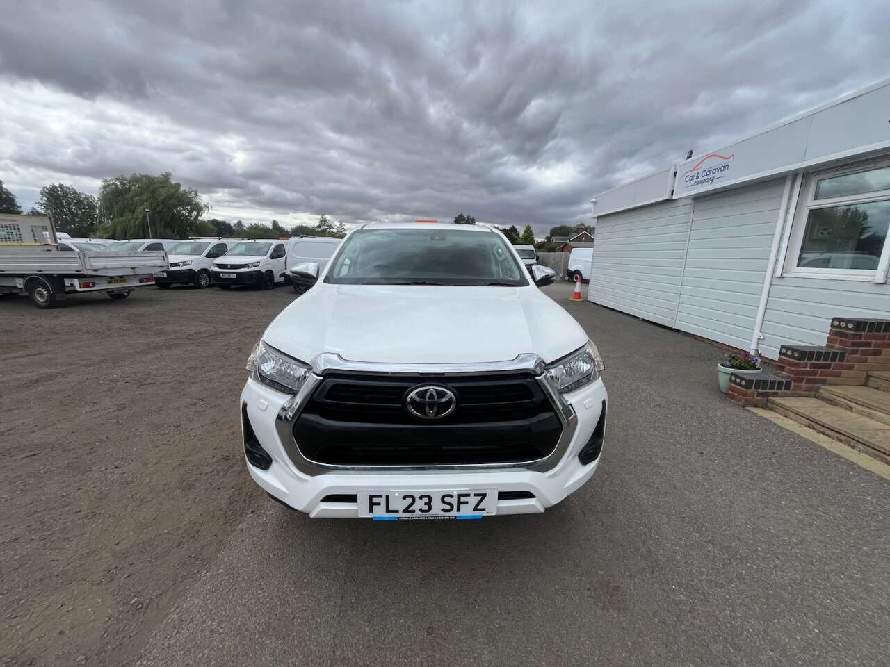 A 2023 TOYOTA HI-LUX 2.4 D-4D Icon Pickup Double Cab 4dr Diesel Manual 4WD Euro 6 (s/s) (150 ps) A 2023 TOYOTA HI-LUX 2.4 D-4D Icon Pickup Double Cab 4dr Diesel Manual 4WD Euro 6 (s/s) (150 ps)