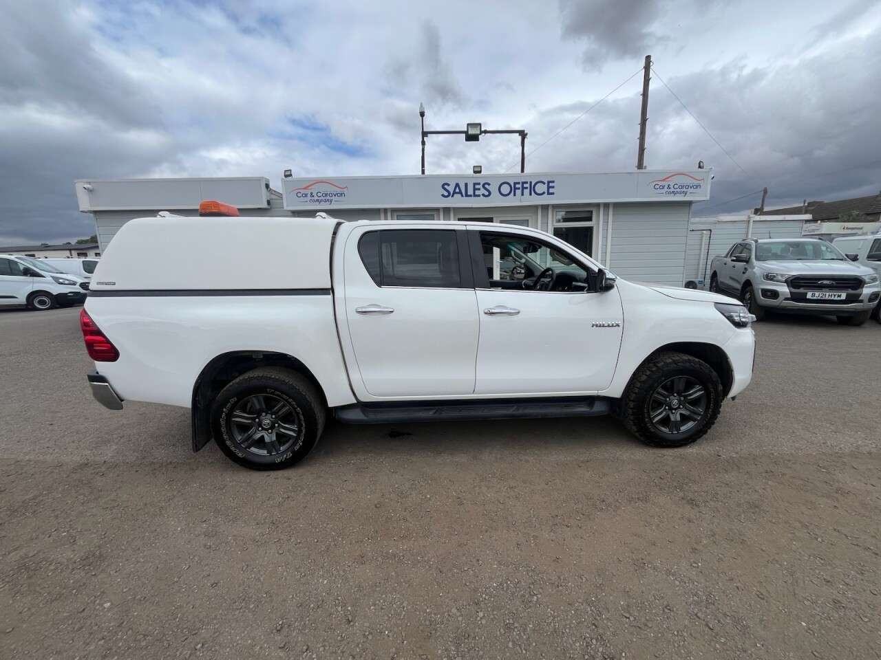 2023 TOYOTA HI-LUX 2023 TOYOTA HI-LUX