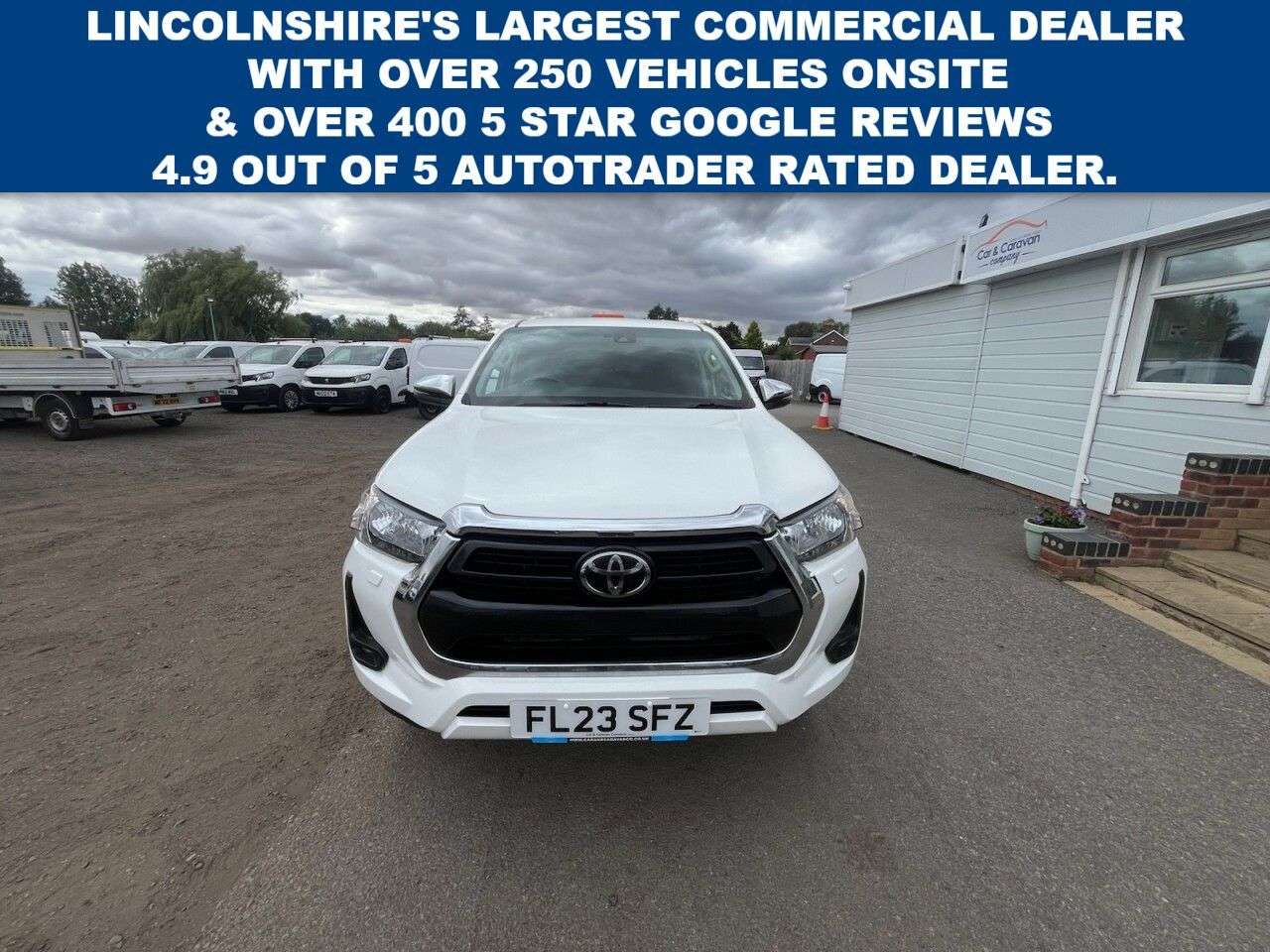 A 2023 TOYOTA HI-LUX 2.4 D-4D Icon Pickup Double Cab 4dr Diesel Manual 4WD Euro 6 (s/s) (150 ps) A 2023 TOYOTA HI-LUX 2.4 D-4D Icon Pickup Double Cab 4dr Diesel Manual 4WD Euro 6 (s/s) (150 ps)