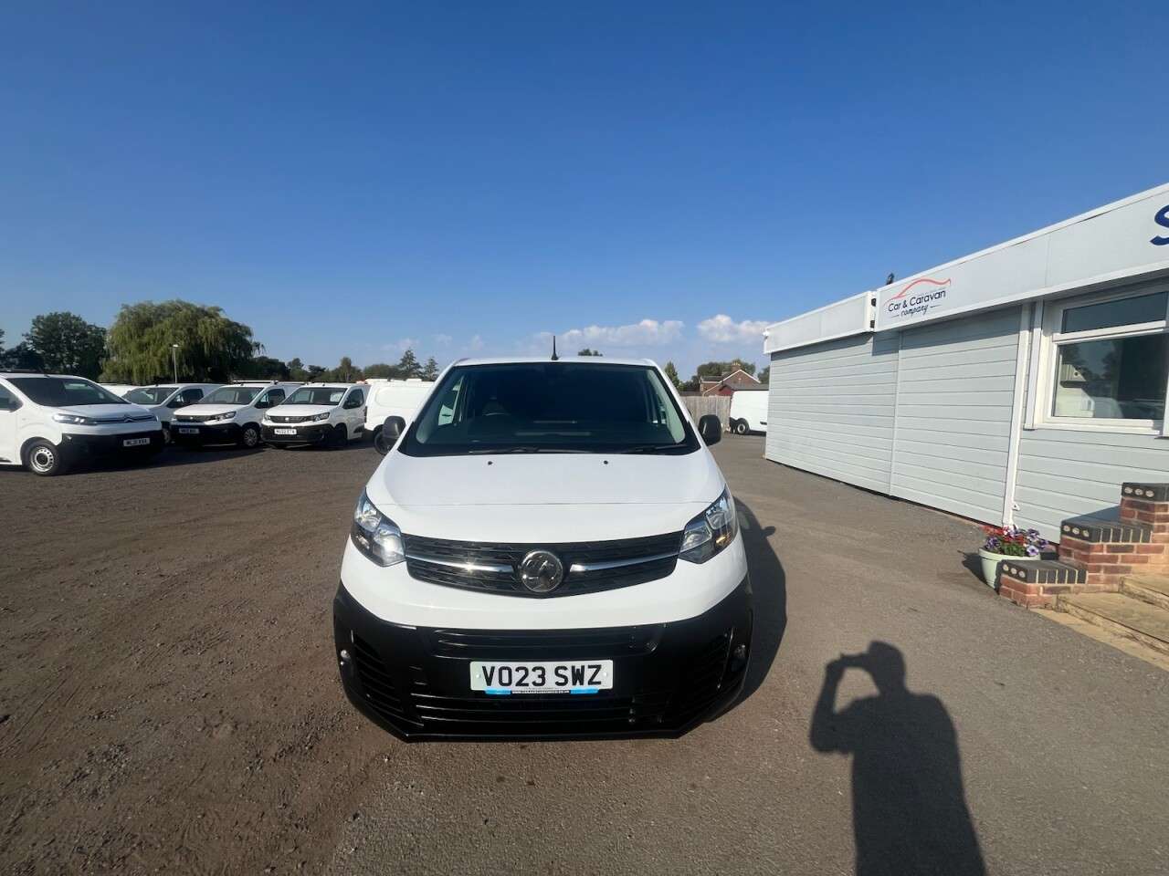 A 2023 VAUXHALL VIVARO 1.5 Turbo D 2900 Prime Panel Van 6dr Diesel Manual L1 H1 Euro 6 (s/s) (100 A 2023 VAUXHALL VIVARO 1.5 Turbo D 2900 Prime Panel Van 6dr Diesel Manual L1 H1 Euro 6 (s/s) (100