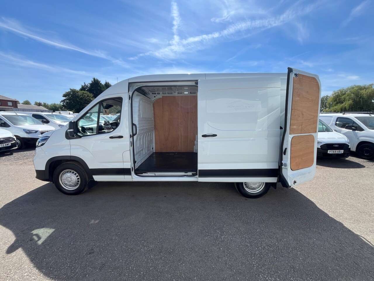 2023 MAXUS DELIVER 9 2023 MAXUS DELIVER 9