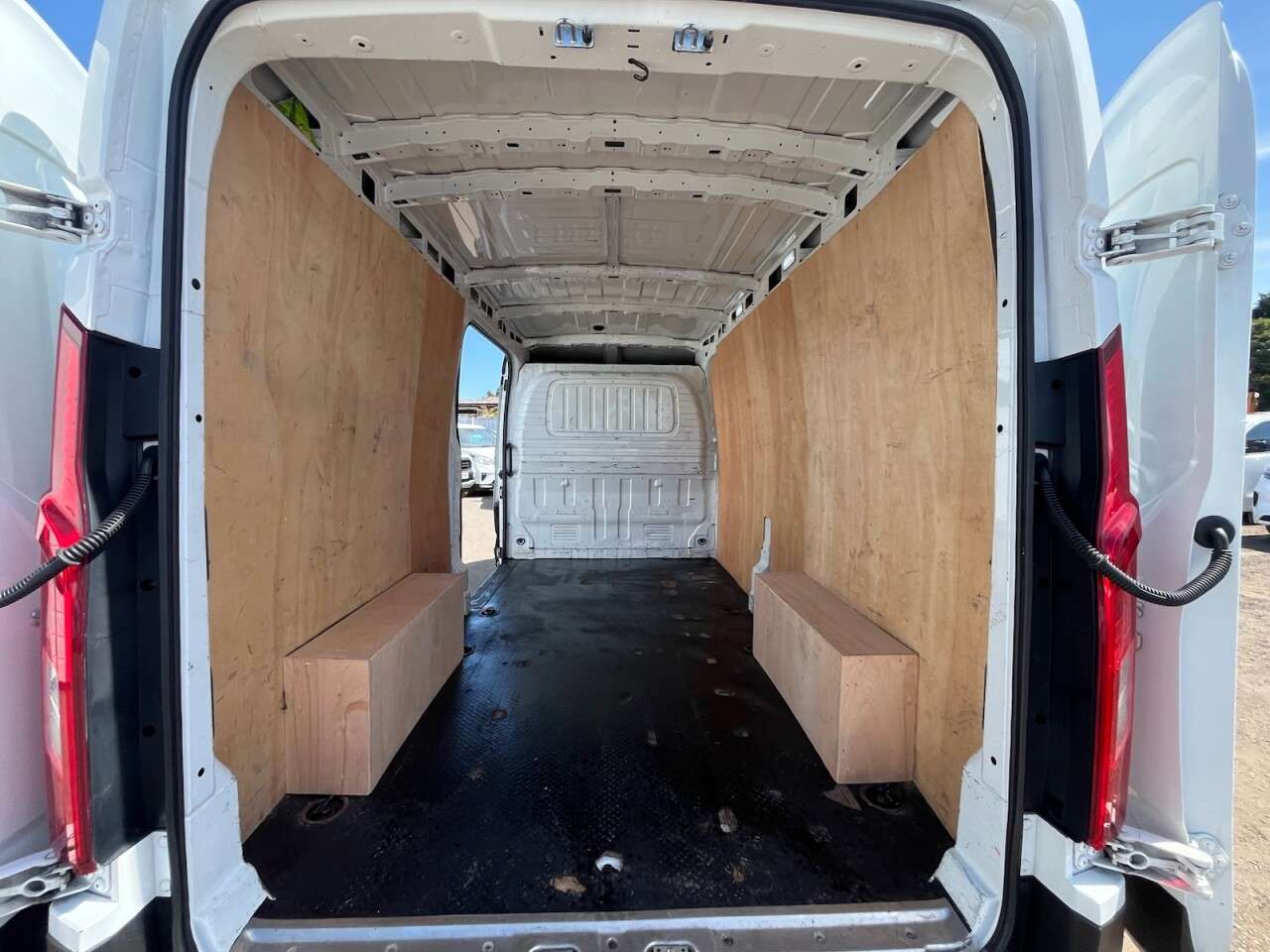 2023 MAXUS DELIVER 9 2023 MAXUS DELIVER 9