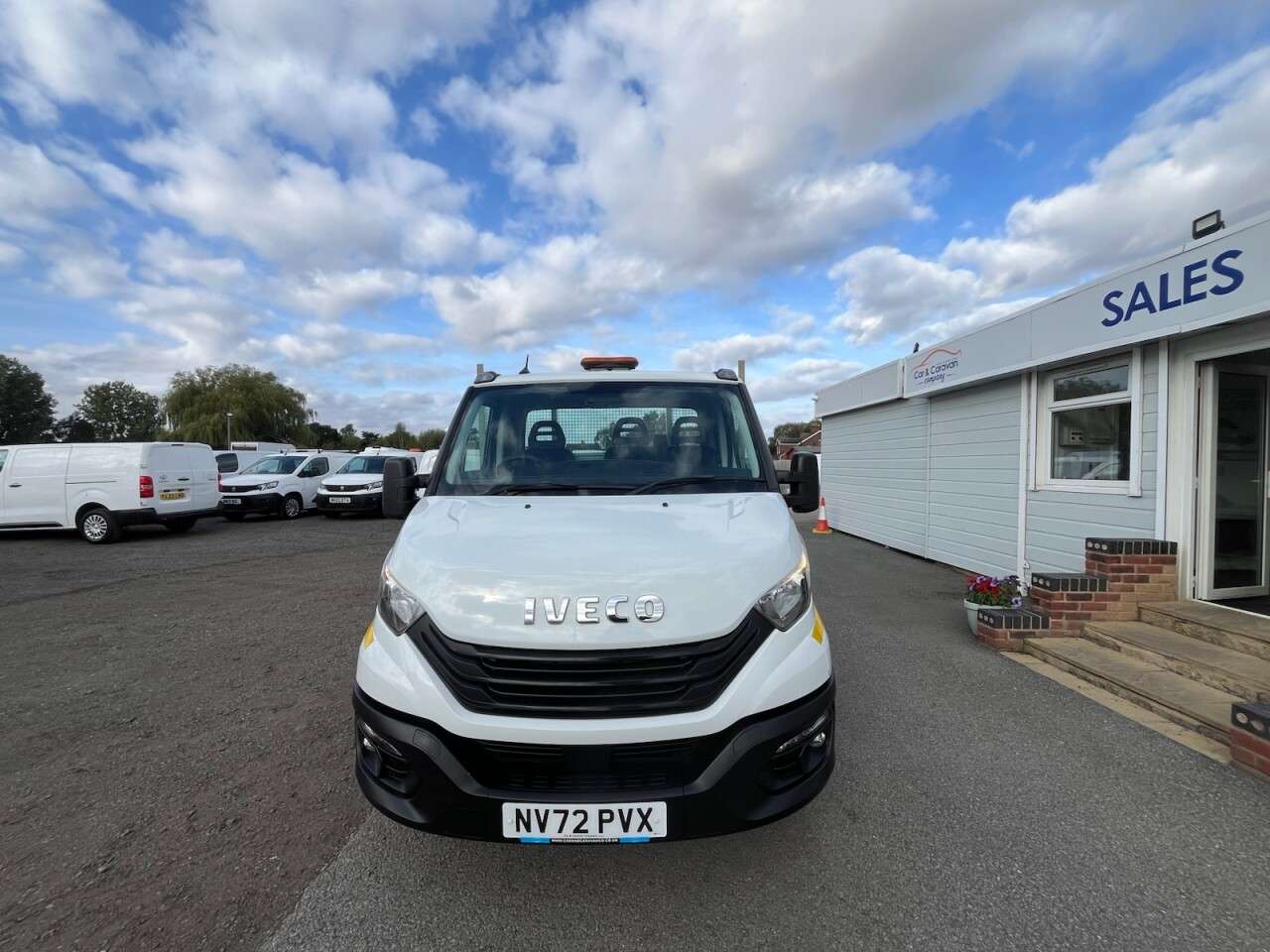 A 2023 IVECO DAILY 2.3D HPI 14V 35S 3450 Dropside 2dr Diesel Manual L2 Euro 6 (s/s) (136 ps) F A 2023 IVECO DAILY 2.3D HPI 14V 35S 3450 Dropside 2dr Diesel Manual L2 Euro 6 (s/s) (136 ps) F