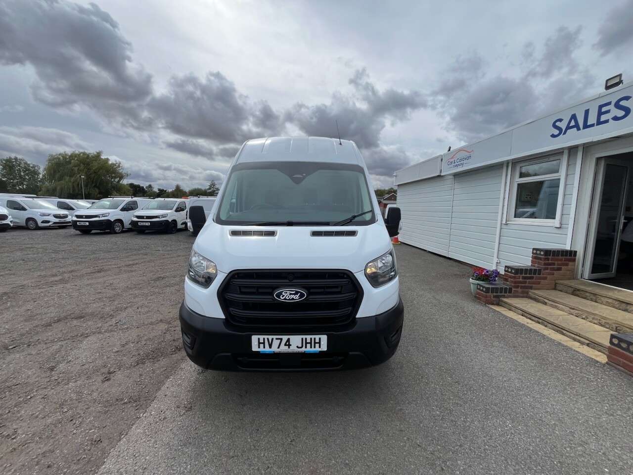 A 2024 FORD TRANSIT 2.0 350 EcoBlue Leader Panel Van 5dr Diesel Manual RWD L4 H3 Euro 6 (s/s) ( A 2024 FORD TRANSIT 2.0 350 EcoBlue Leader Panel Van 5dr Diesel Manual RWD L4 H3 Euro 6 (s/s) (