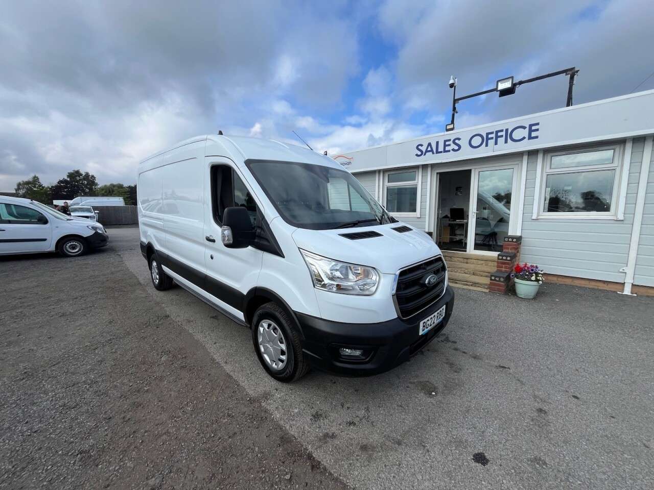 A 2022 FORD TRANSIT 2.0 350 EcoBlue Trend Panel Van 5dr Diesel Manual FWD L3 H2 Euro 6 (s/s) (1 A 2022 FORD TRANSIT 2.0 350 EcoBlue Trend Panel Van 5dr Diesel Manual FWD L3 H2 Euro 6 (s/s) (1