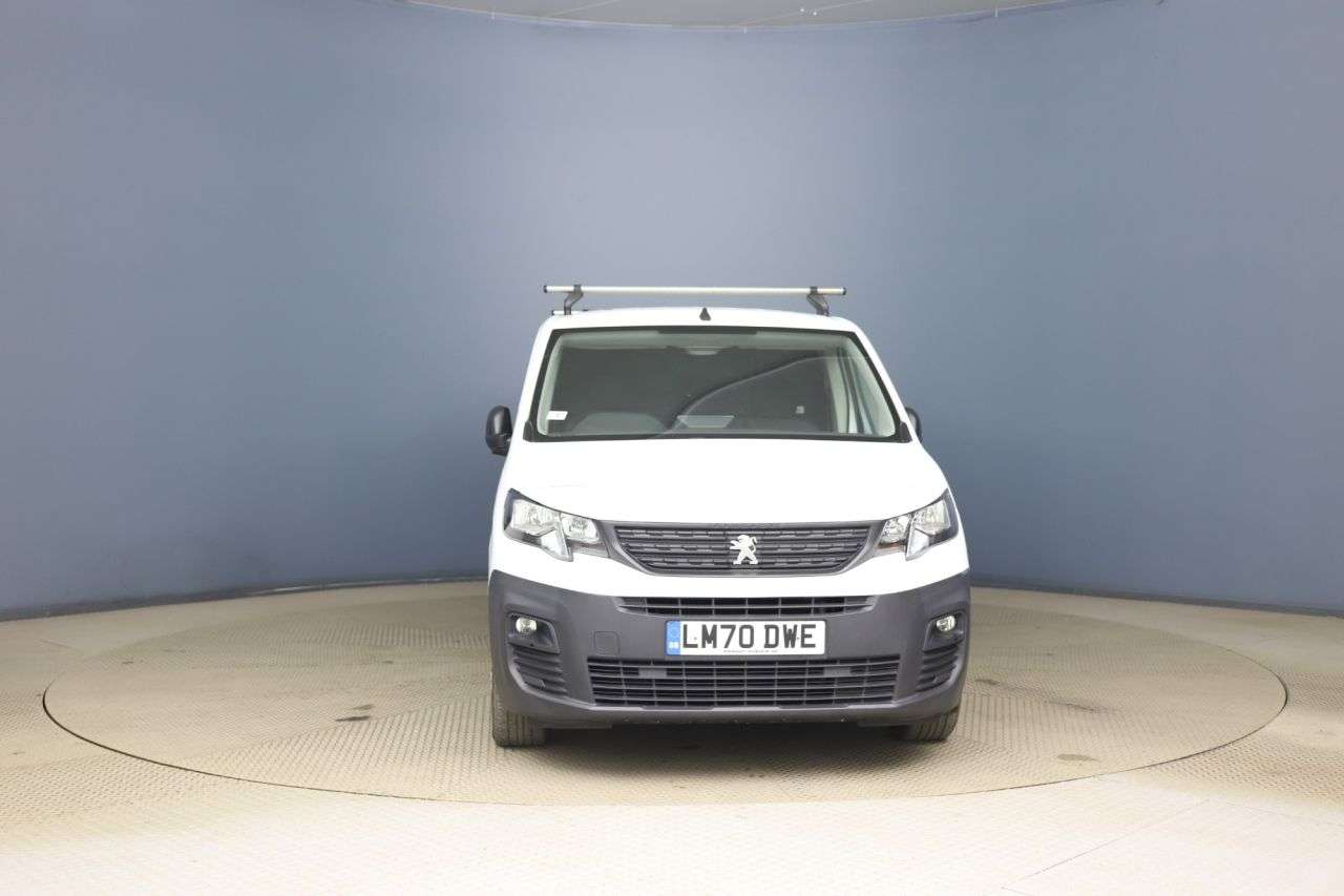 A 2020 PEUGEOT PARTNER 1.5 BlueHDi 950 Professional Long Panel Van 6dr Diesel Manual LWB Euro 6 (s A 2020 PEUGEOT PARTNER 1.5 BlueHDi 950 Professional Long Panel Van 6dr Diesel Manual LWB Euro 6 (s