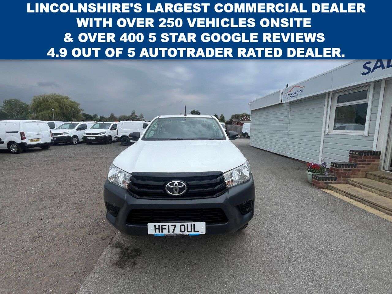 A 2017 TOYOTA HI-LUX 2.4 D-4D Active Pickup Double Cab 4dr Diesel Manual 4WD Euro 6 (3.5t) (150 A 2017 TOYOTA HI-LUX 2.4 D-4D Active Pickup Double Cab 4dr Diesel Manual 4WD Euro 6 (3.5t) (150