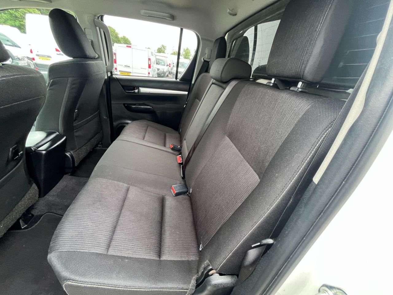 2017 TOYOTA HI-LUX 2017 TOYOTA HI-LUX