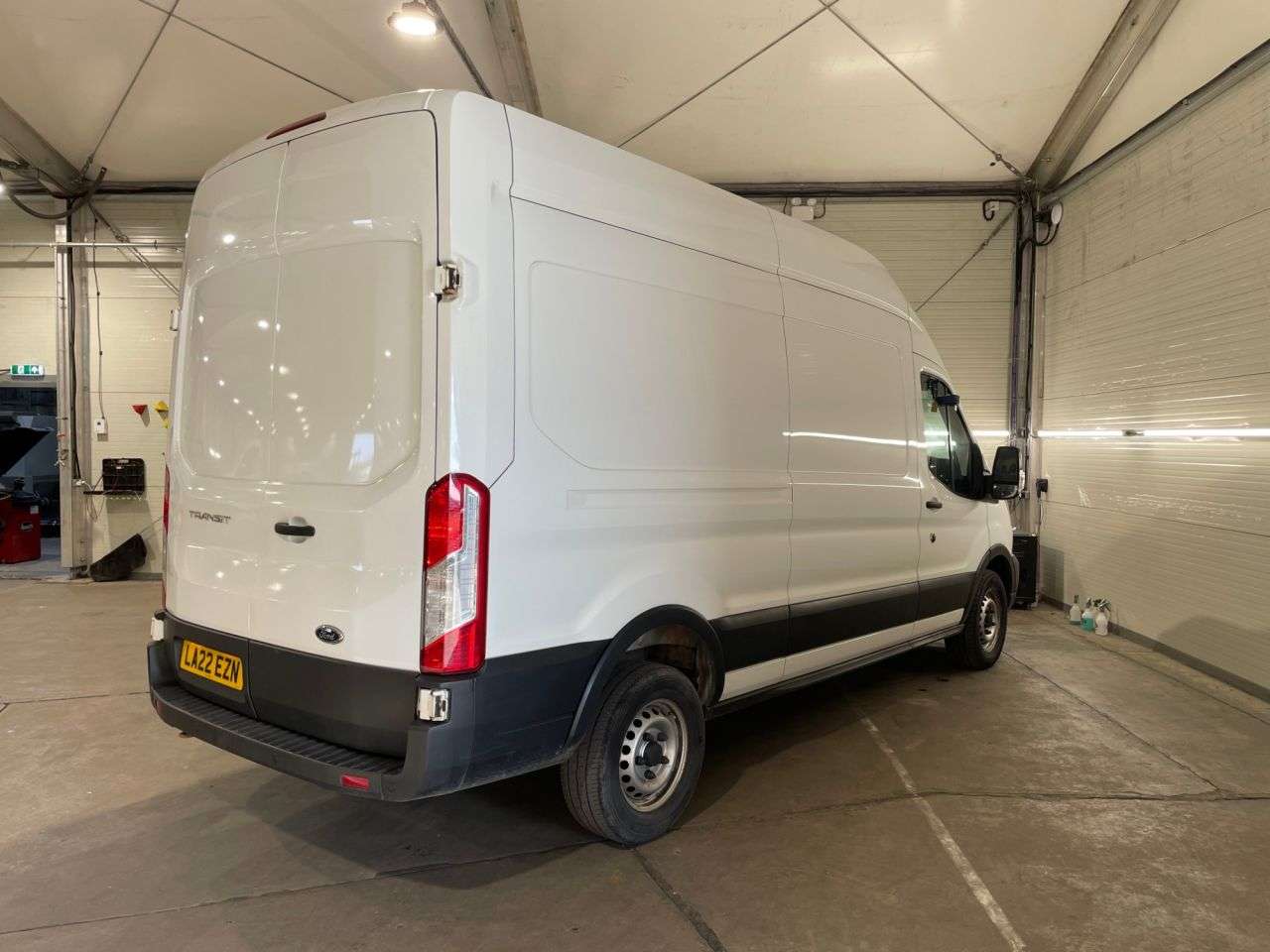 A 2022 FORD TRANSIT 2.0 350 EcoBlue Leader Panel Van 5dr Diesel Manual RWD L3 H3 Euro 6 (s/s) ( A 2022 FORD TRANSIT 2.0 350 EcoBlue Leader Panel Van 5dr Diesel Manual RWD L3 H3 Euro 6 (s/s) (
