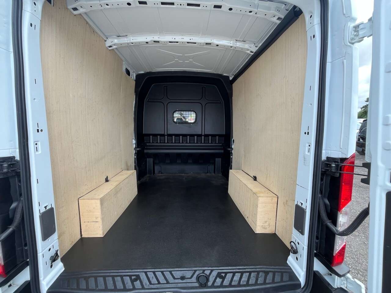 2024 FORD TRANSIT 2024 FORD TRANSIT