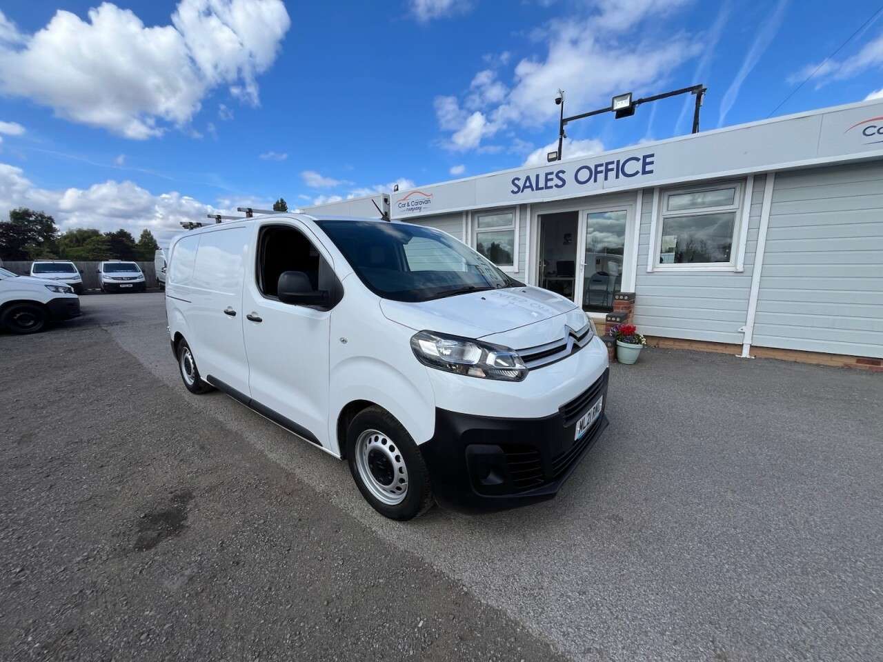 A 2021 CITROEN DISPATCH 1.5 BlueHDi 1000 Enterprise M Panel Van 6dr Diesel Manual FWD 2 Euro 6 (s/s A 2021 CITROEN DISPATCH 1.5 BlueHDi 1000 Enterprise M Panel Van 6dr Diesel Manual FWD 2 Euro 6 (s/s